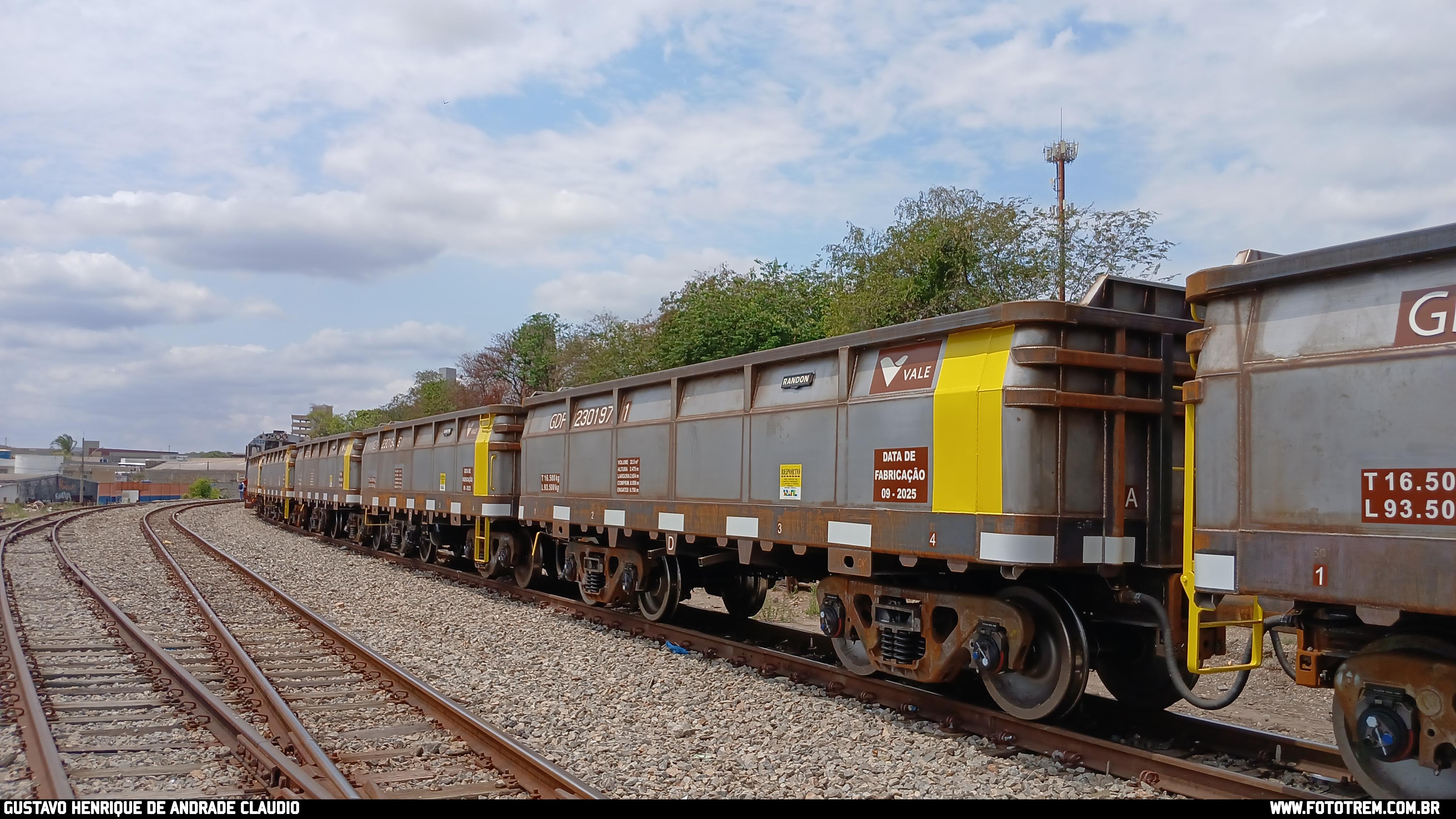 EFVM Vagão GDF em Betim · MG