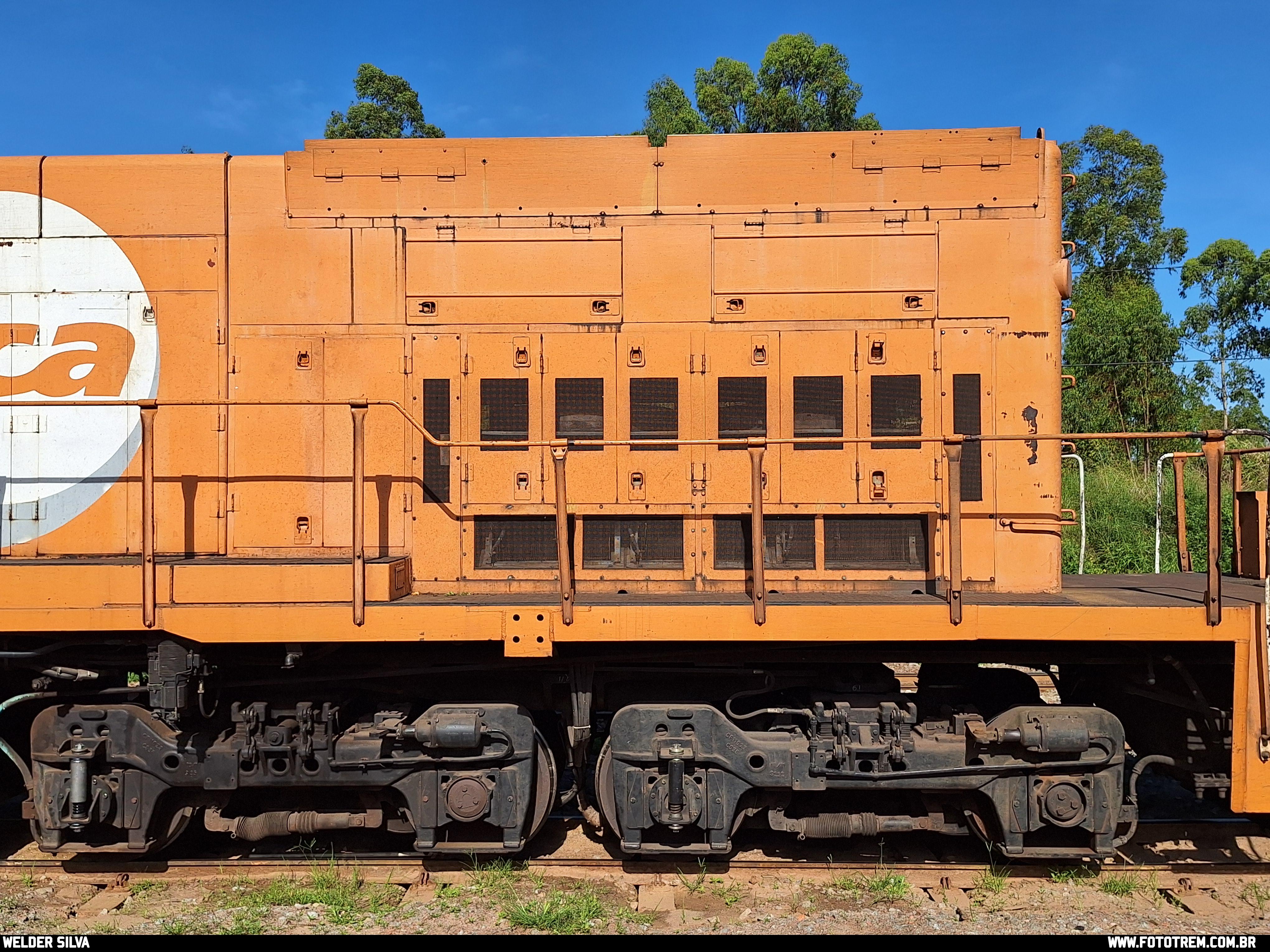 FCA EMD SD40-T2 BB 8114 em Goiandira · GO
