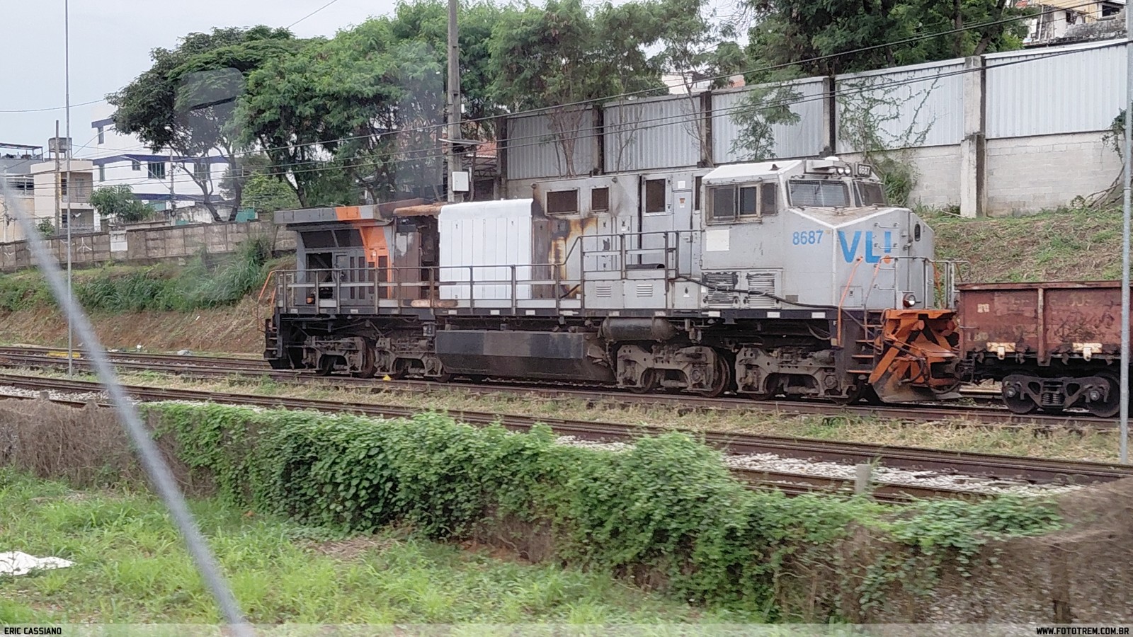 VLI GE DASH 9-40BBW 8687 em Contagem · MG