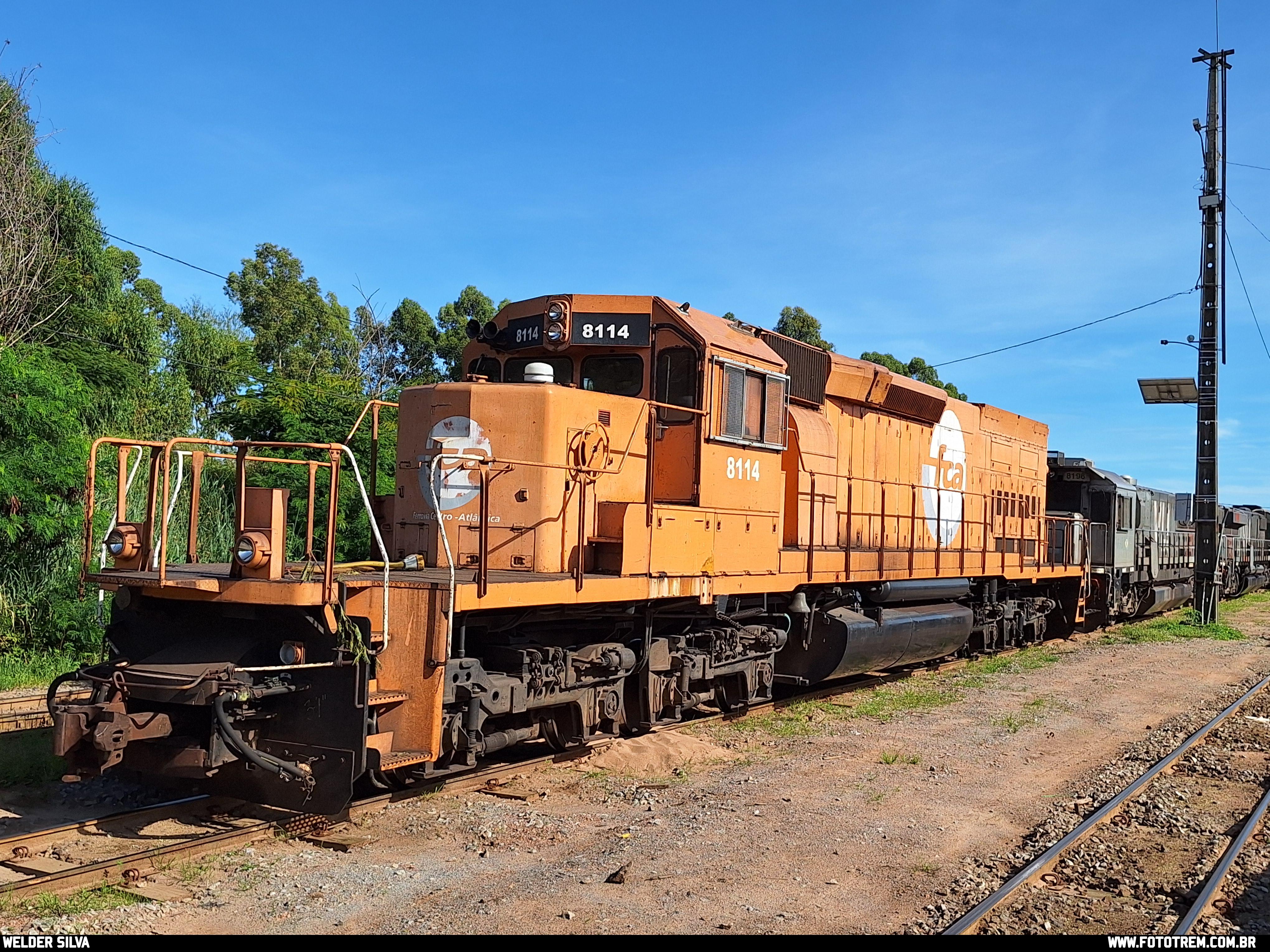 FCA EMD SD40-T2 BB 8114 em Goiandira · GO