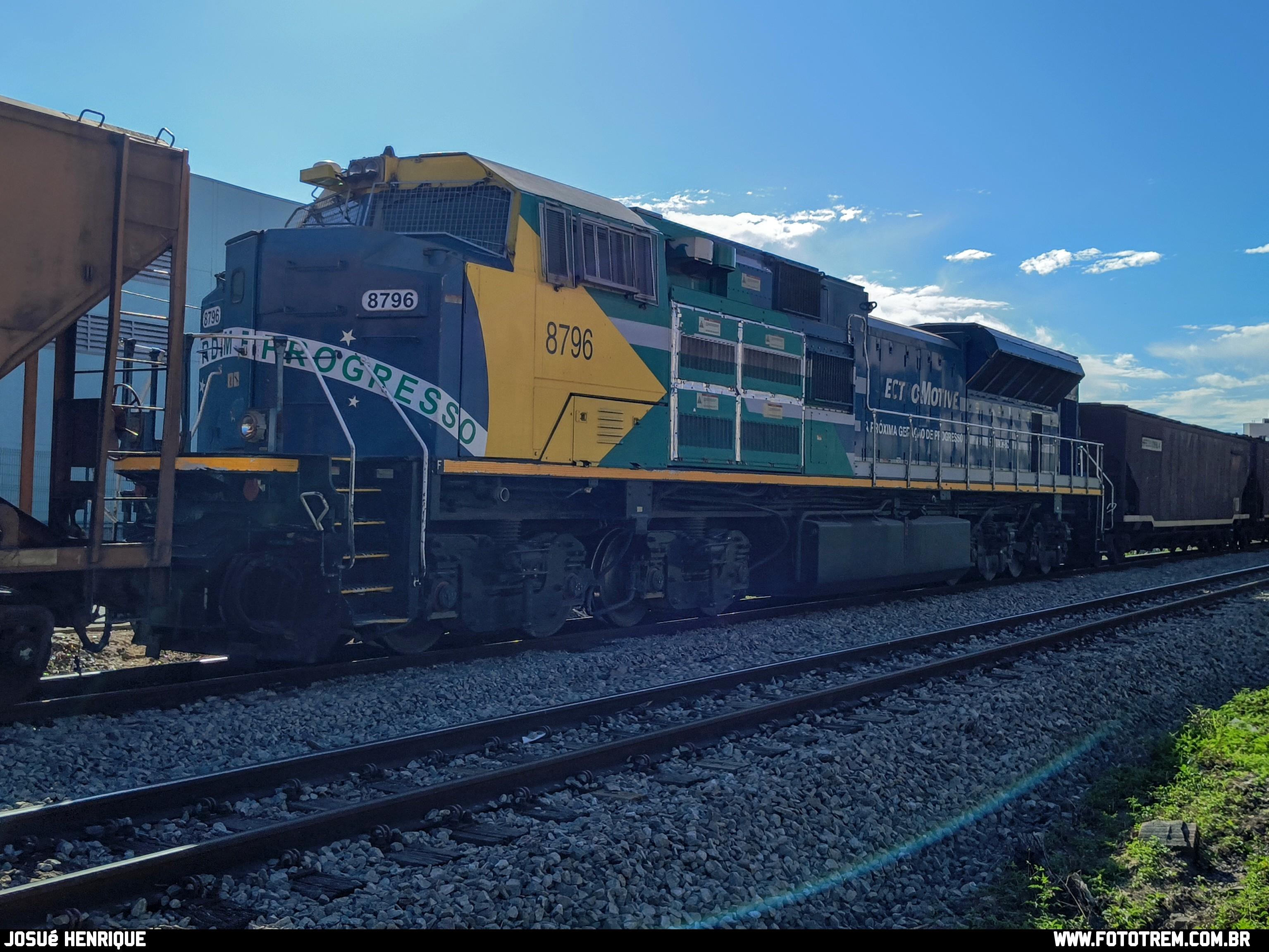 VLI EMD SD70Ace-BB 8796 em Betim MG 