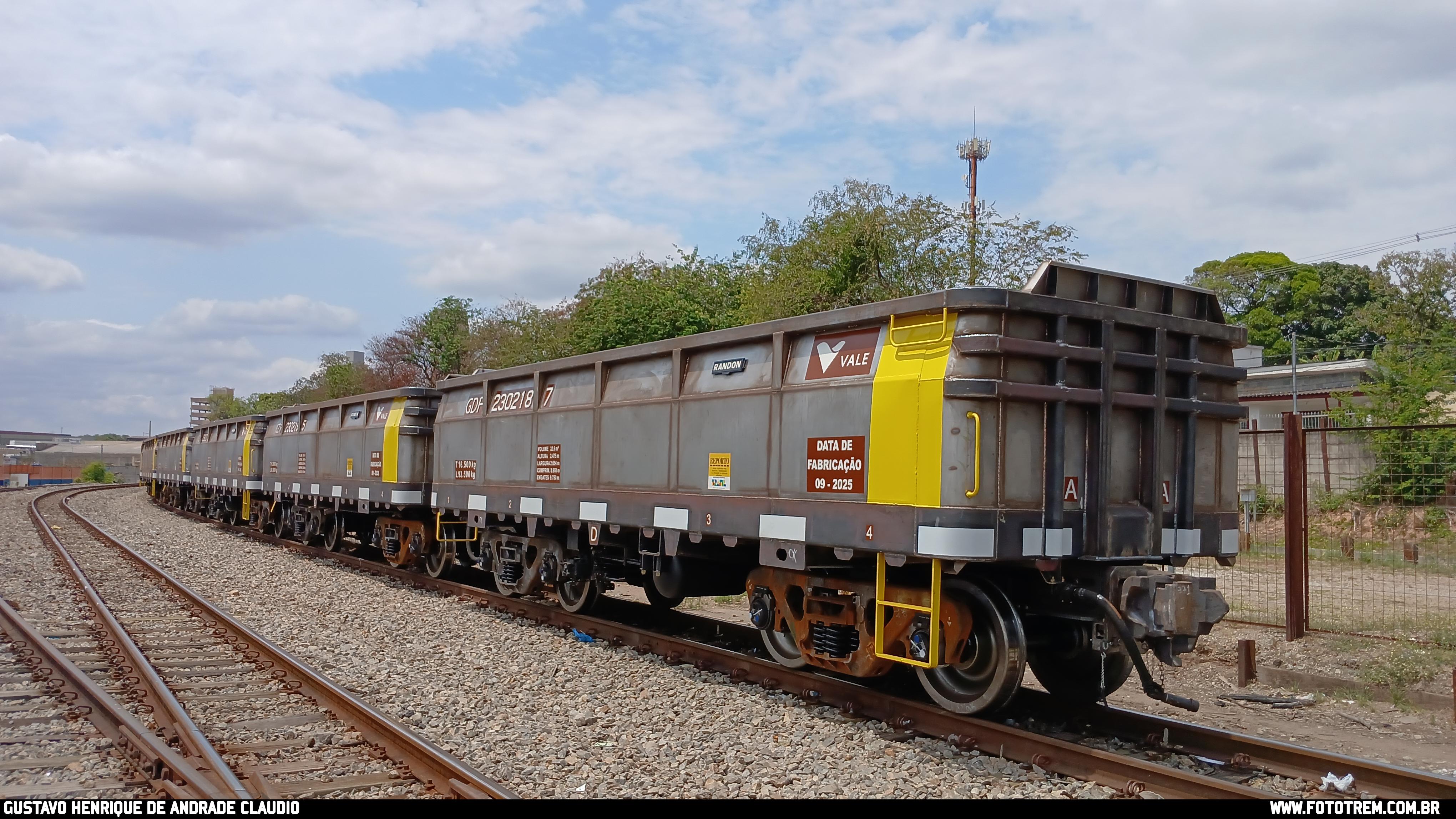 EFVM Vagão GDF em Betim · MG