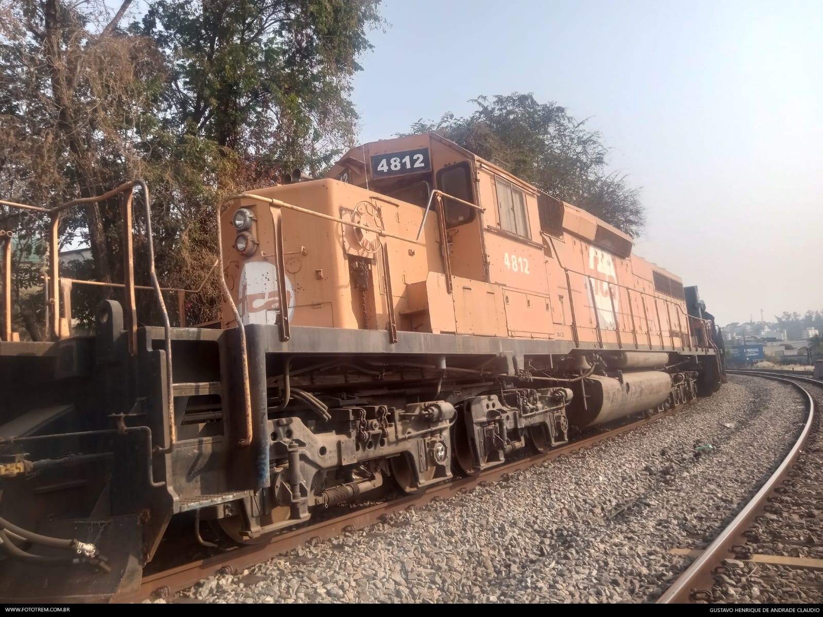 VLI EMD SD40-2 BB 4812 em Betim · MG