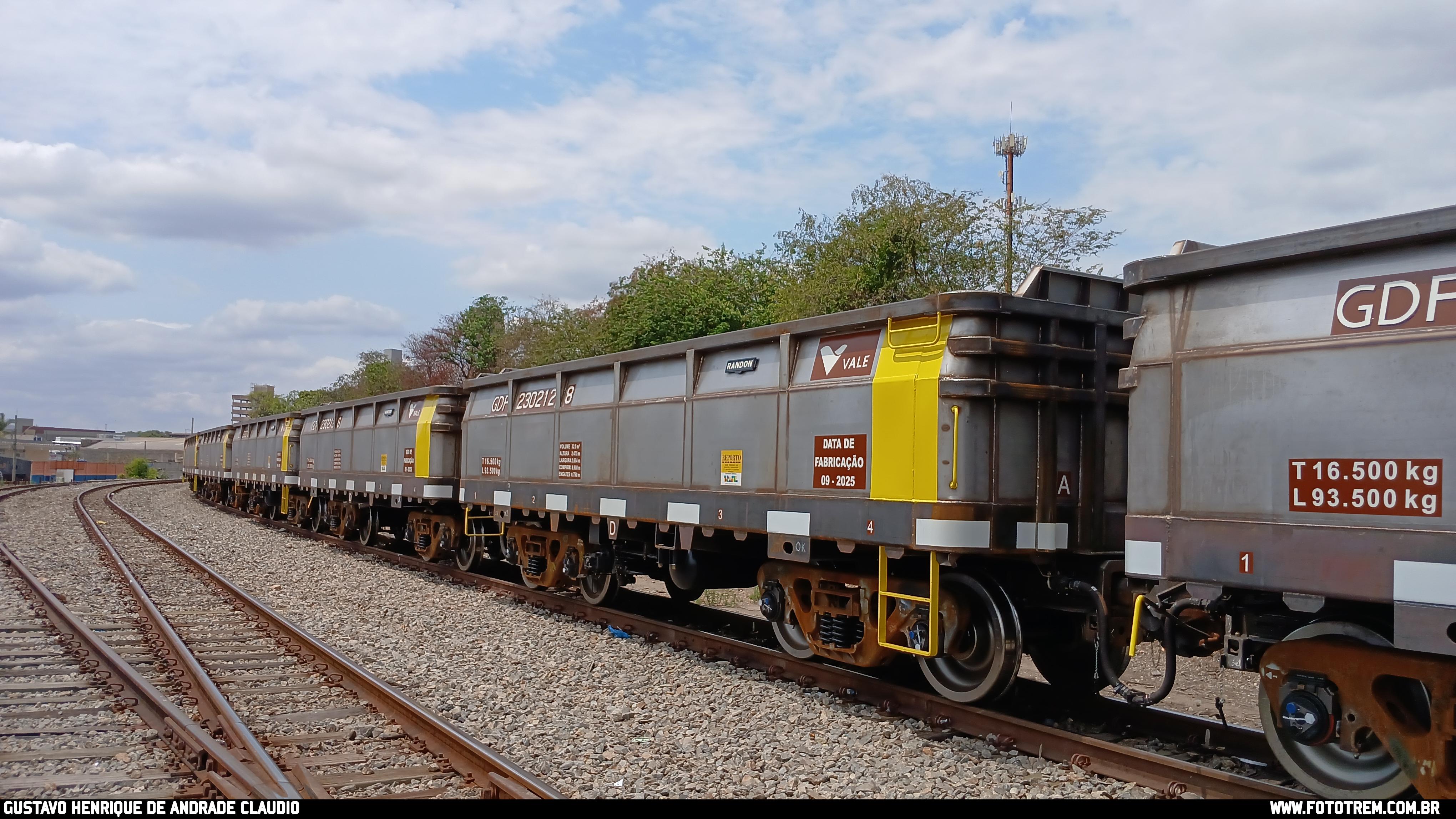 EFVM Vagão GDF em Betim · MG
