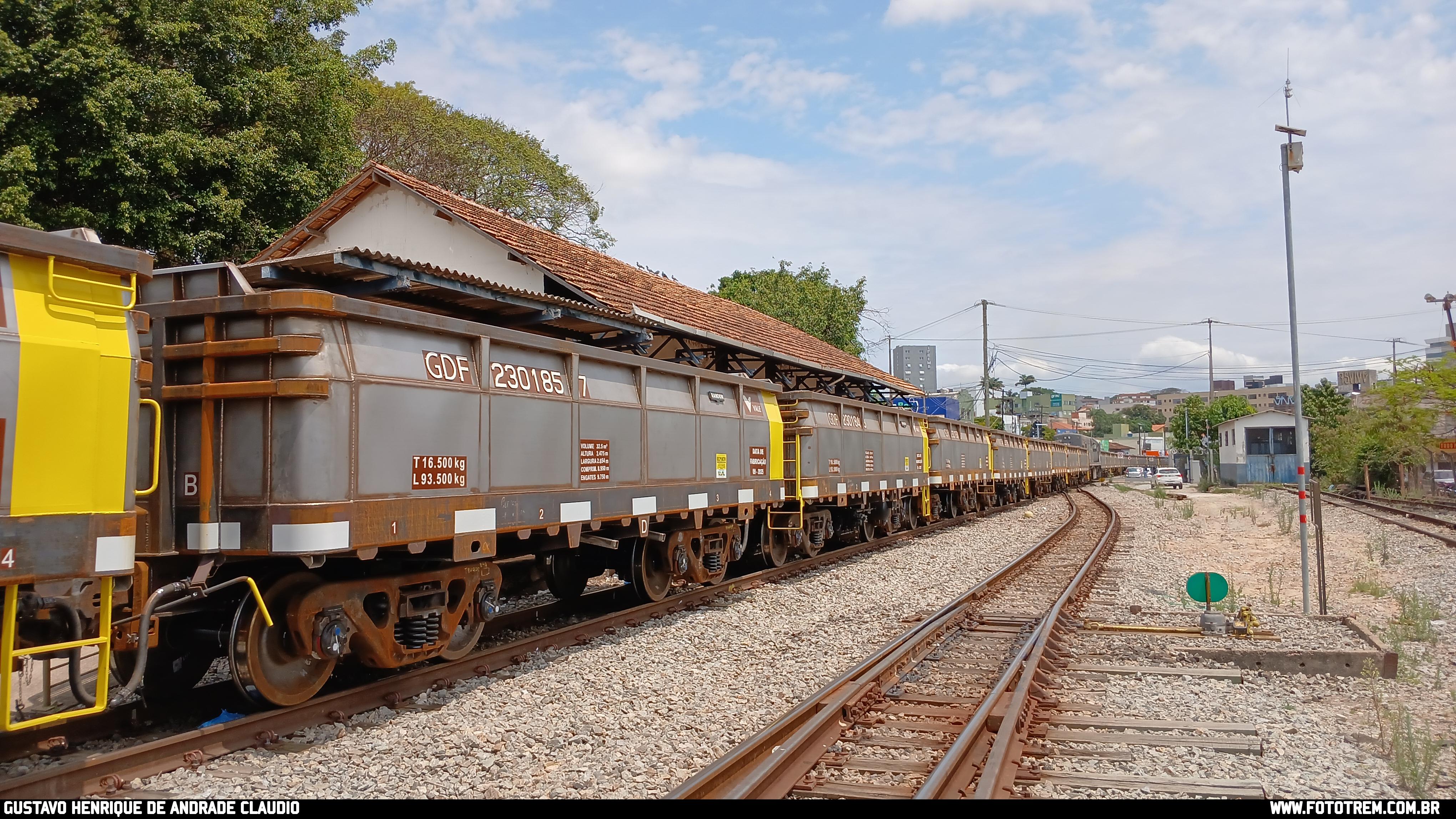 EFVM Vagão GDF em Betim · MG