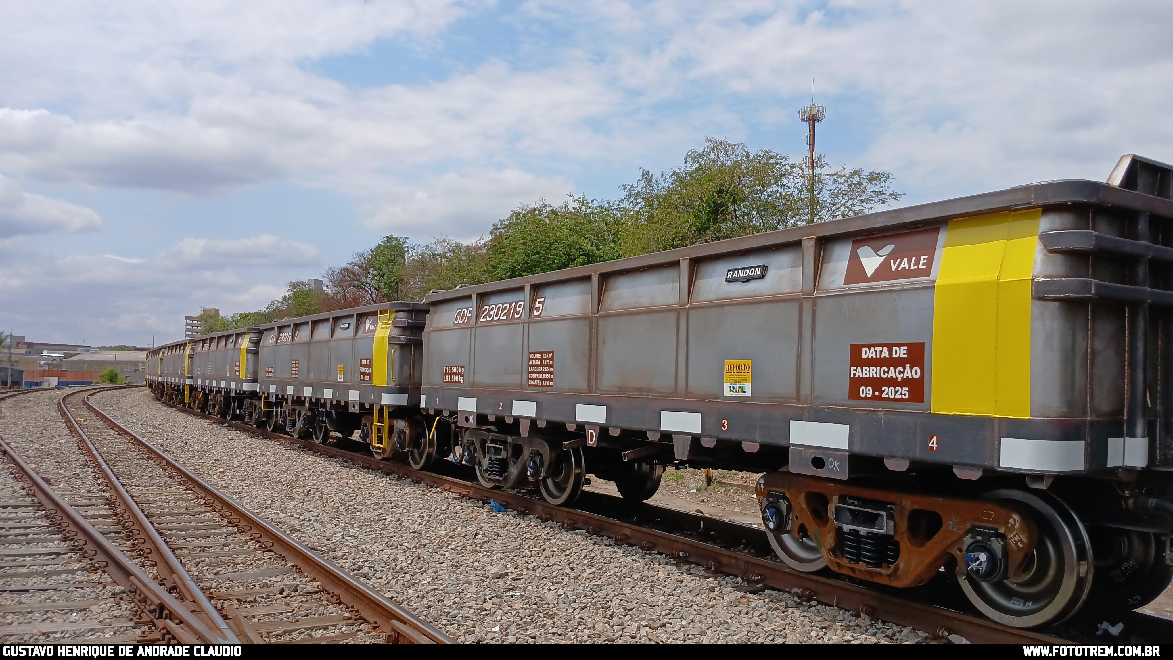 EFVM Vagão GDF em Betim · MG
