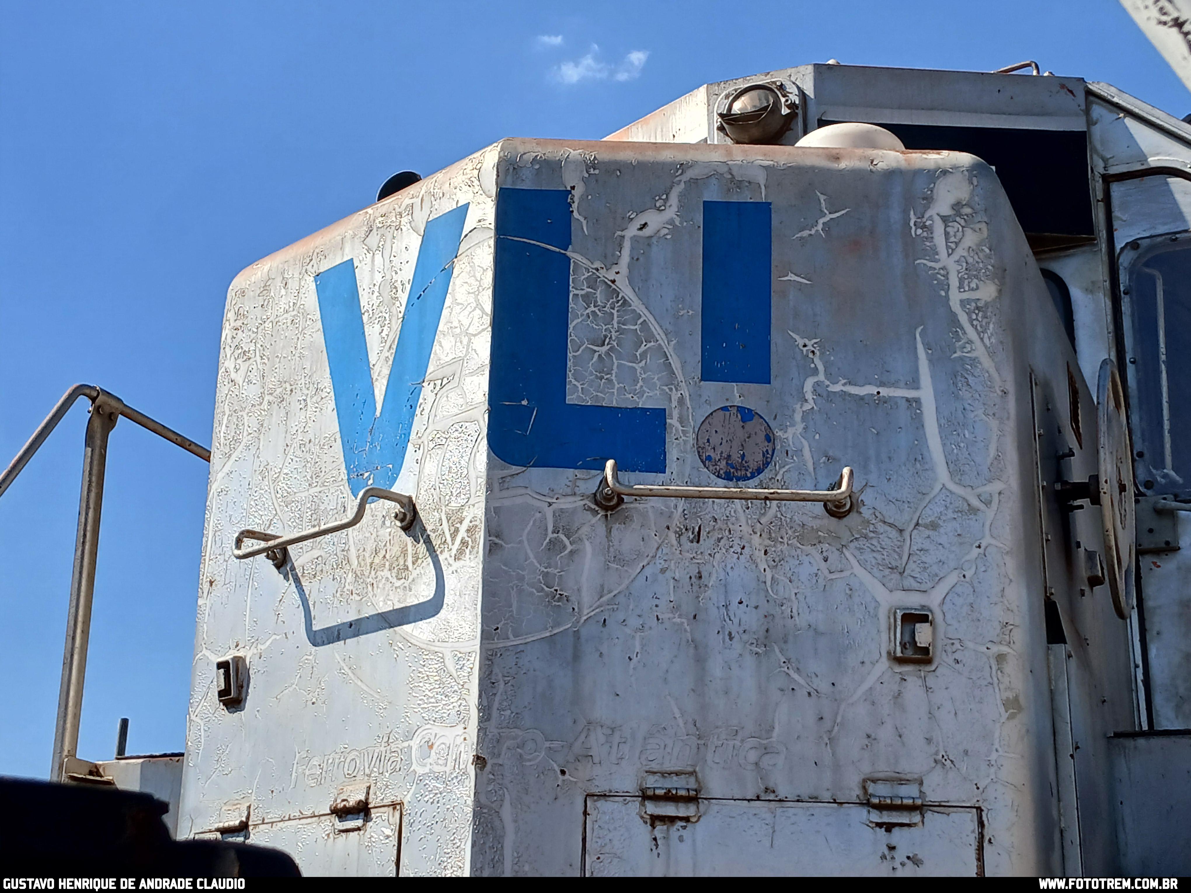 VLI EMD SD40-2 BB 8124 em Betim · MG