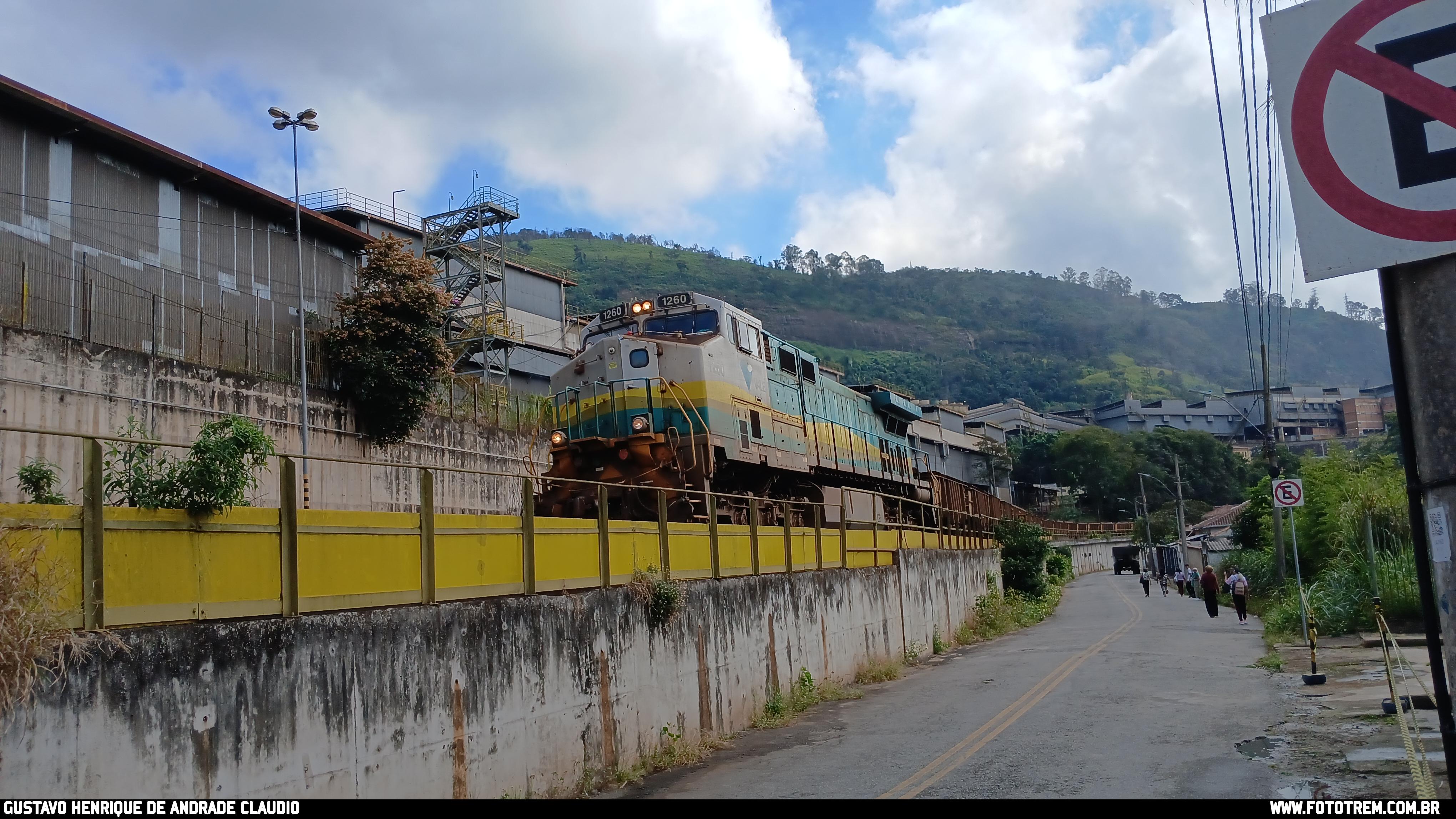 EF Vitória Minas GE BB40-9WM 1260 em João Monlevade MG 