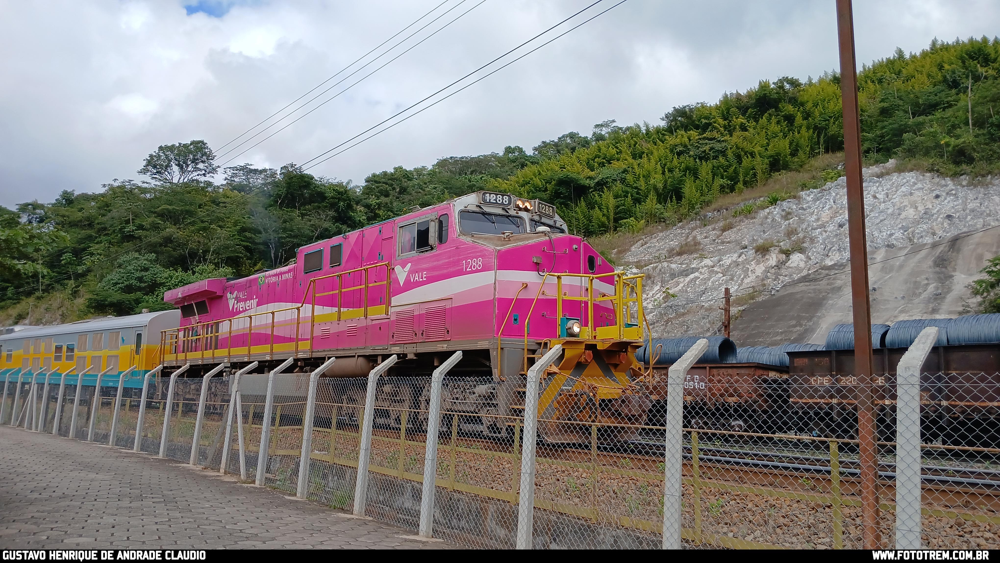 EF Vitória Minas GE BB40-9WM 1288 em João Monlevade MG 