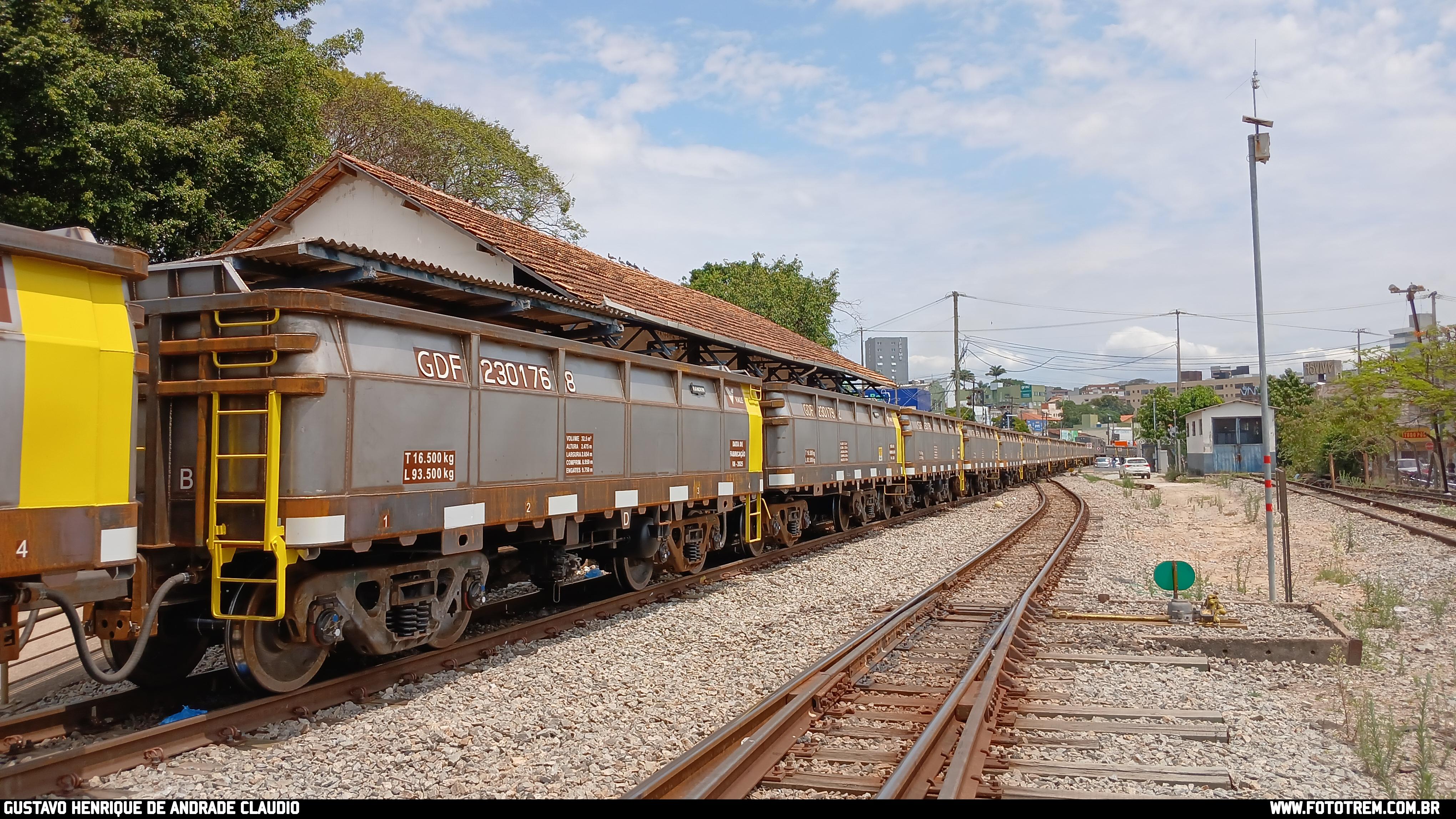 EFVM Vagão GDF em Betim · MG