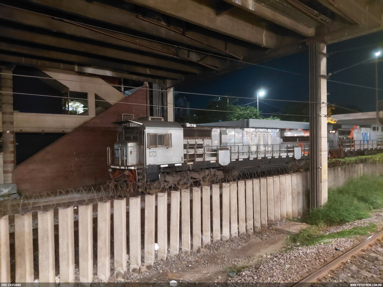 VLI EMD GT46AC 8184 em Belo Horizonte · MG
