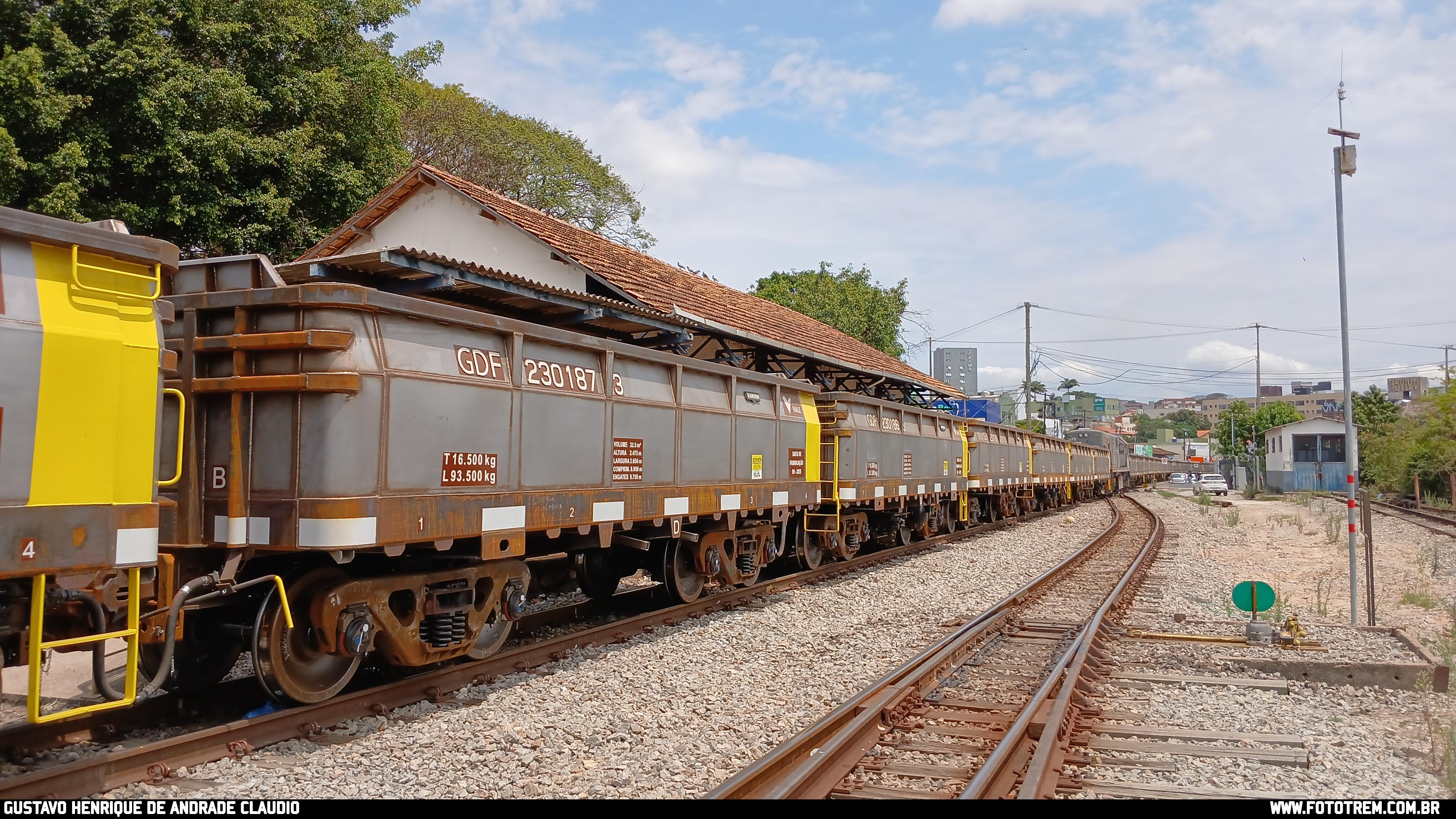 EFVM Vagão GDF em Betim · MG