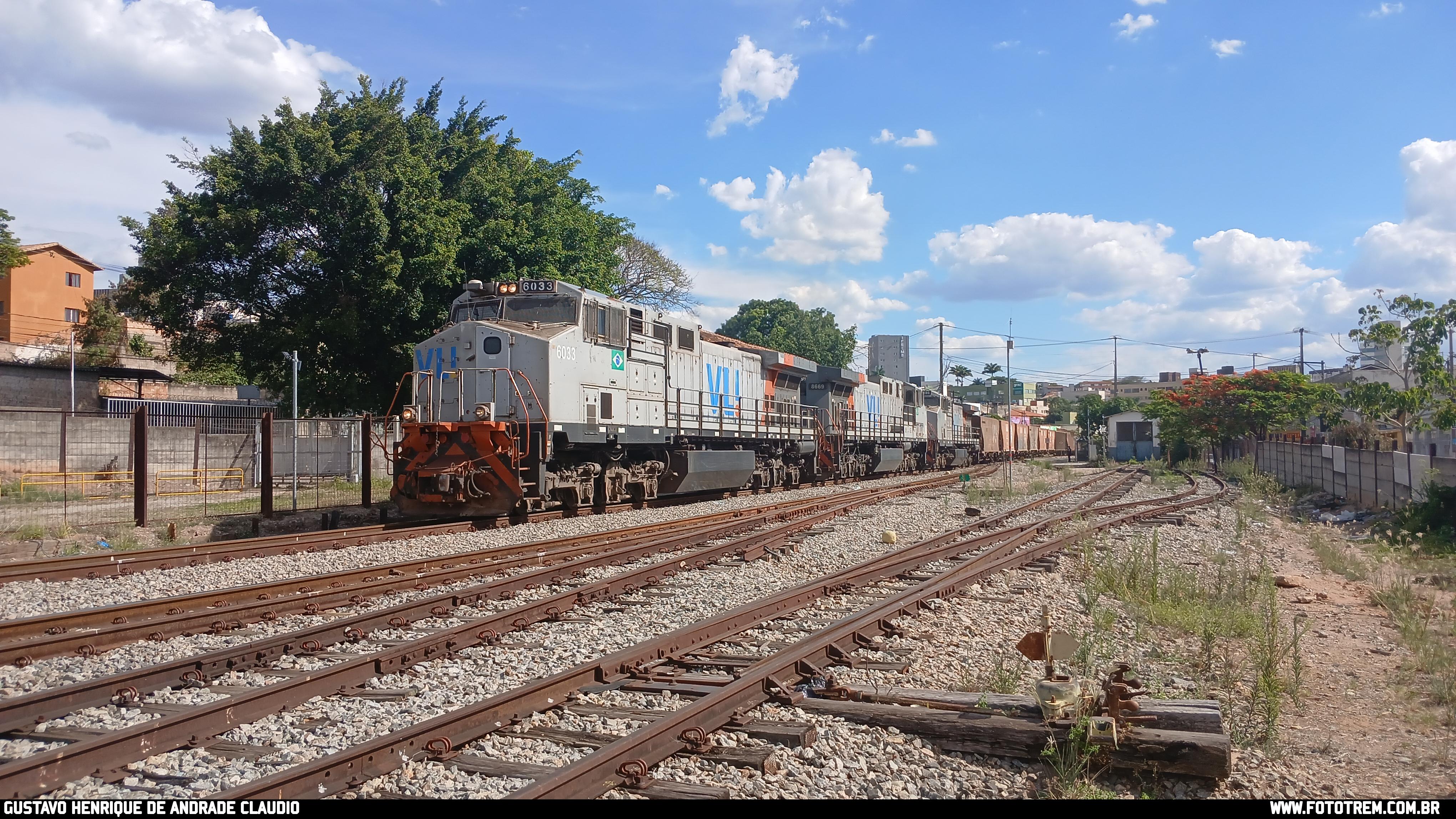 VLI GE DASH 9-40BBW 6033 em Betim · MG