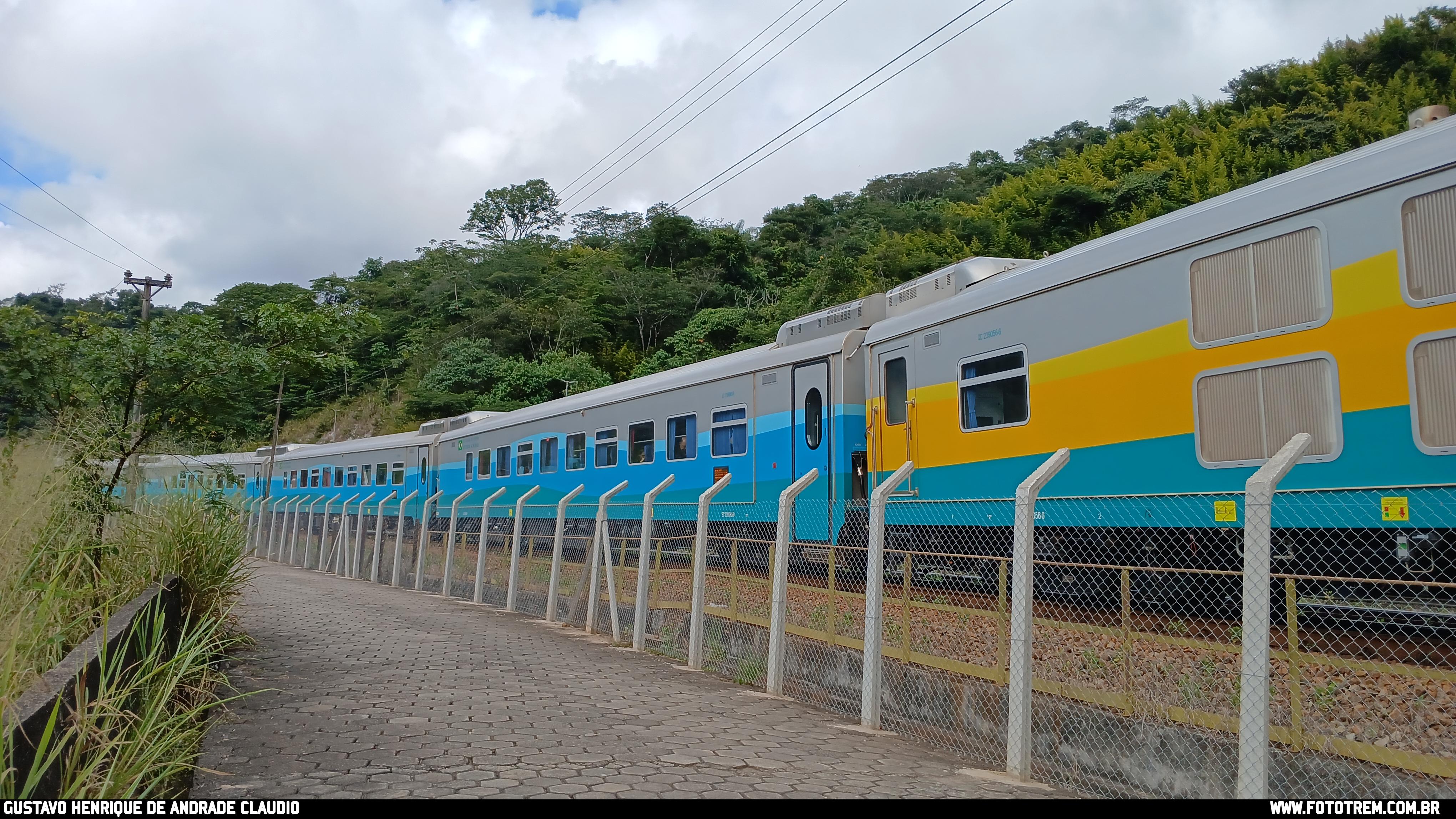 EF Vitória Minas Vagão  em João Monlevade MG 