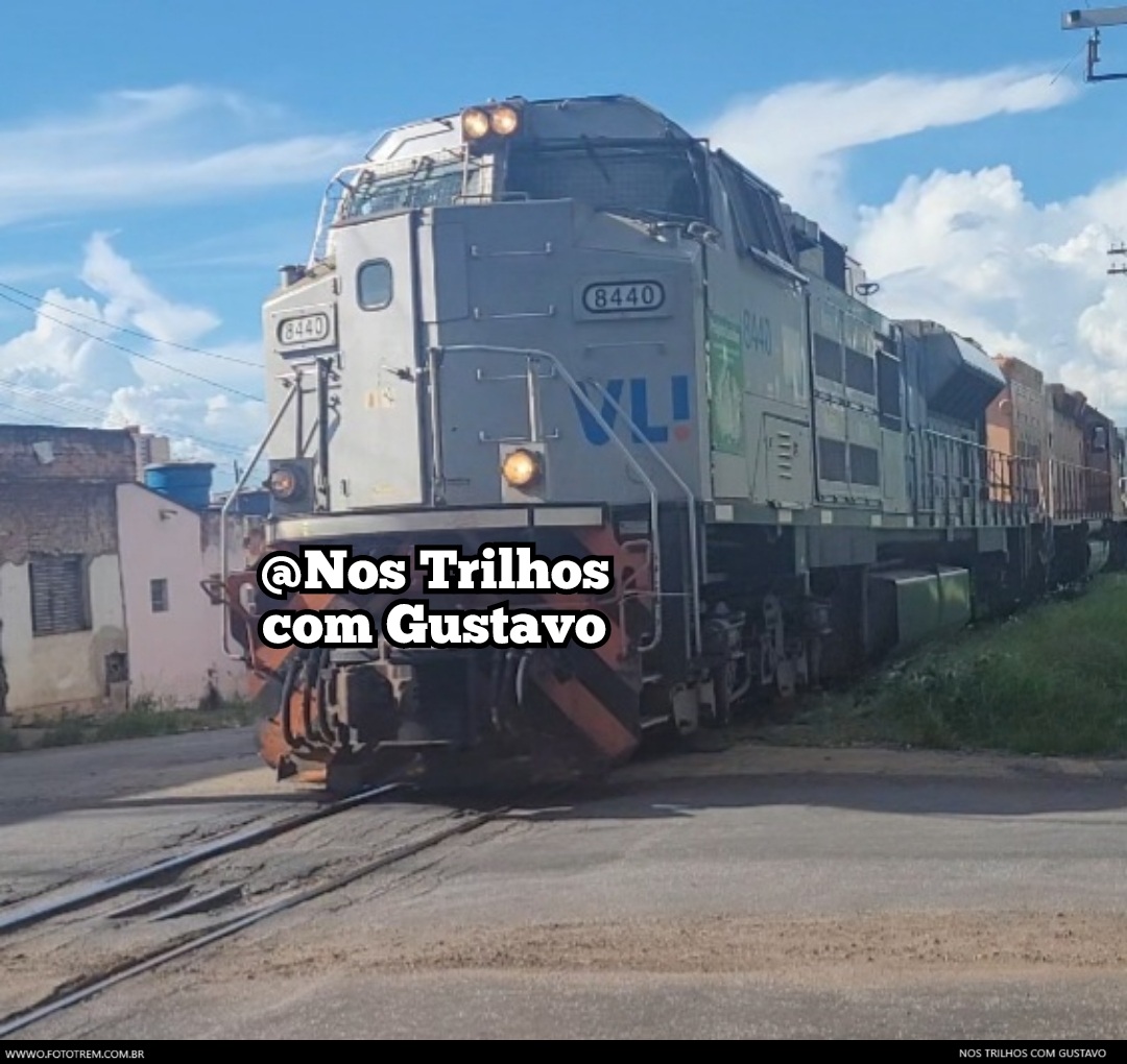 VLI EMD SD70Ace-BB 8440 em Divinópolis MG 