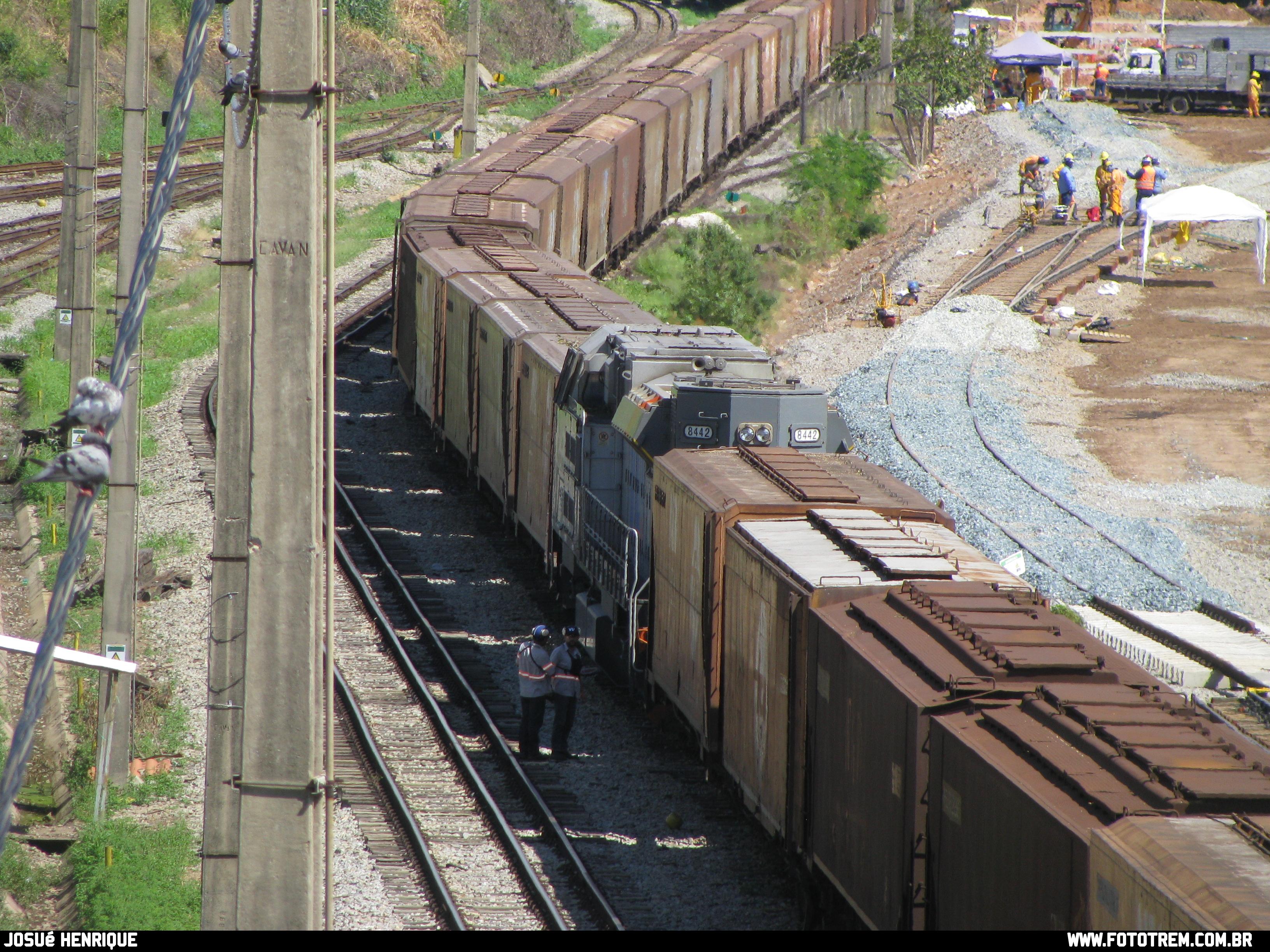 VLI EMD SD70Ace-BB 8442 em Betim MG 