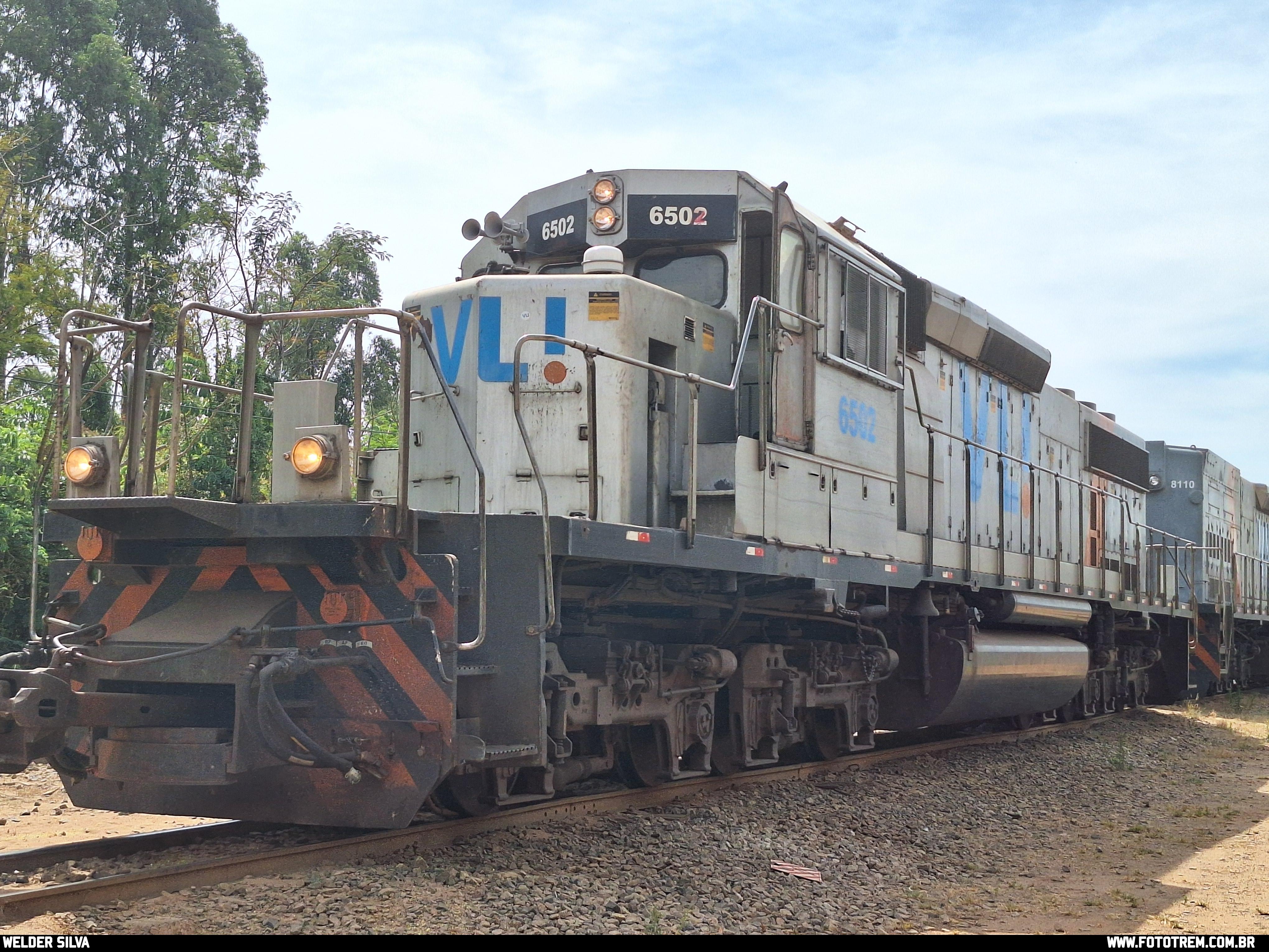 VLI EMD SD40-2 BB 6502 em Goiandira · GO
