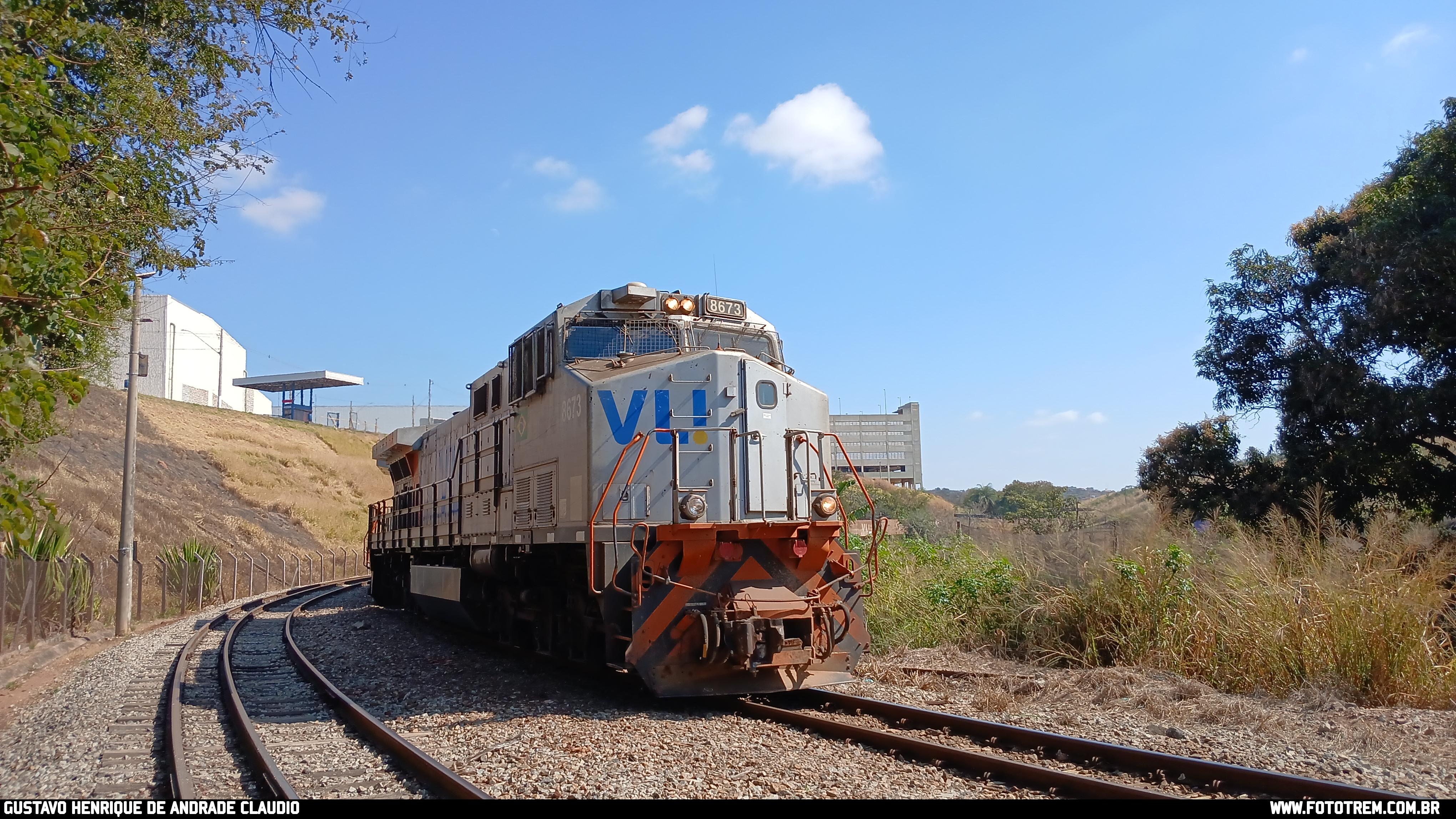 VLI GE DASH 9-40BBW 8673 em Betim · MG