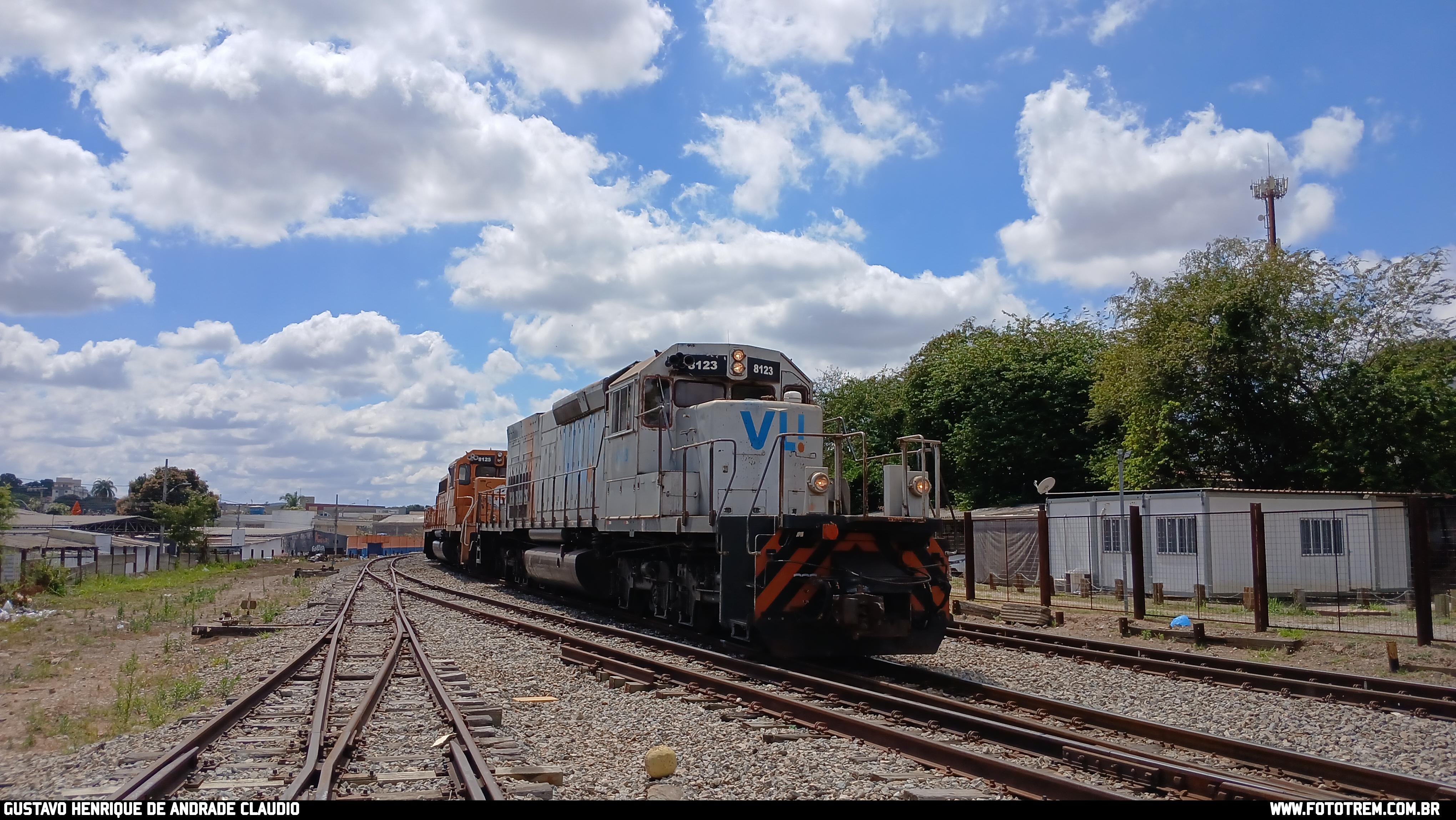 VLI EMD SD40-T2 BB 8123 em Mateus Leme · MG