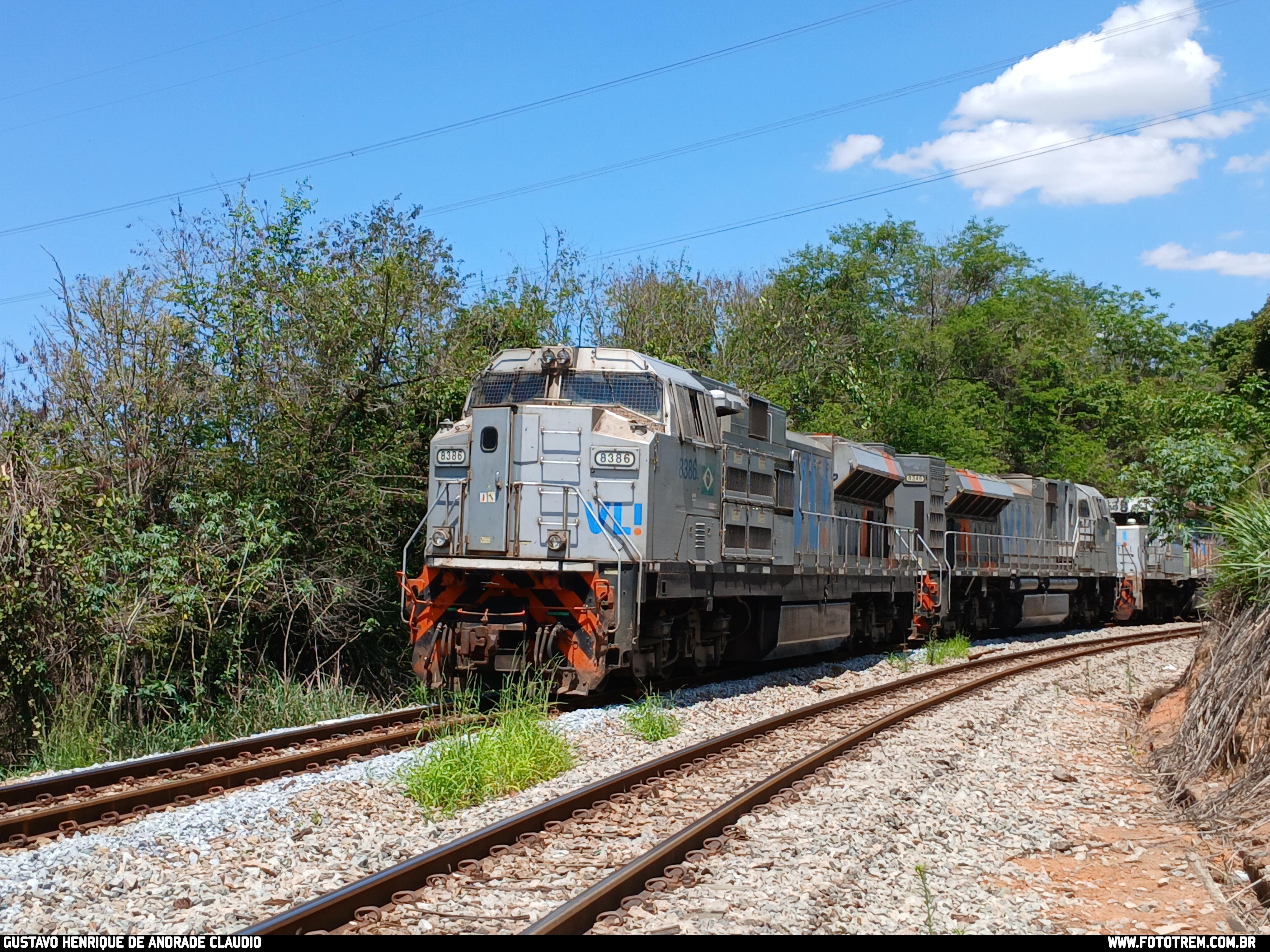 VLI EMD SD70Ace-BB 8386 em Betim · MG