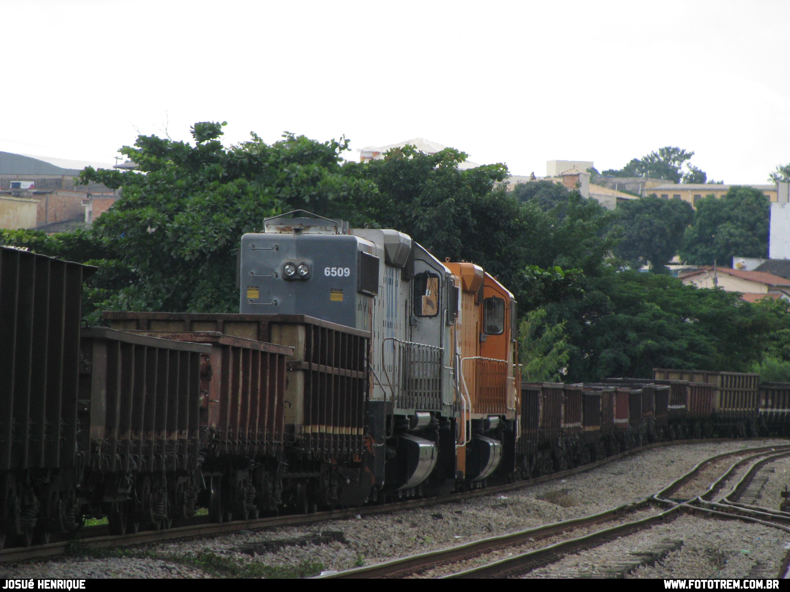 VLI EMD SD40 6509 em Betim - MG
