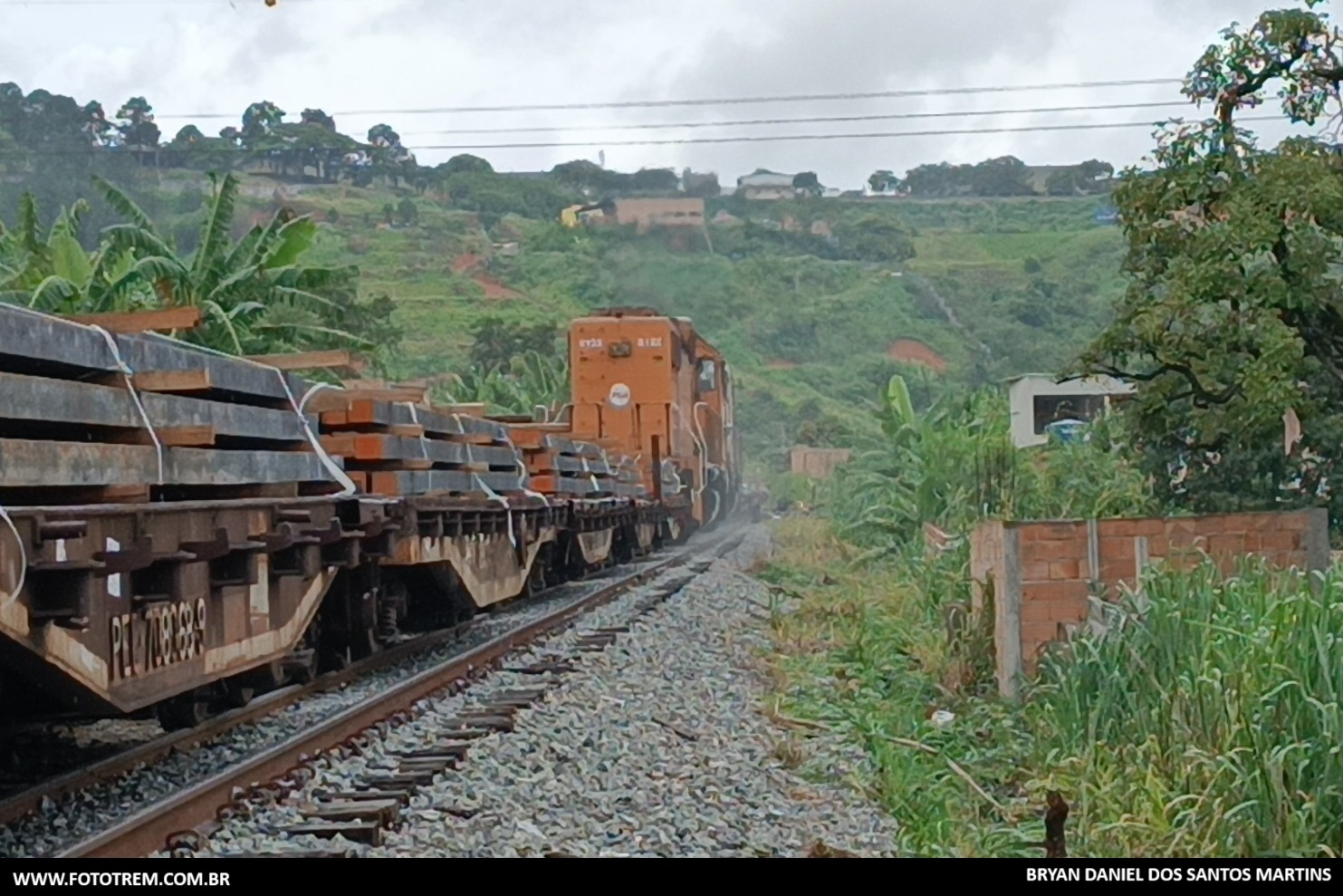 Foto Trem - FCA EMD SD40-2 BB 8125 em Betim - MG