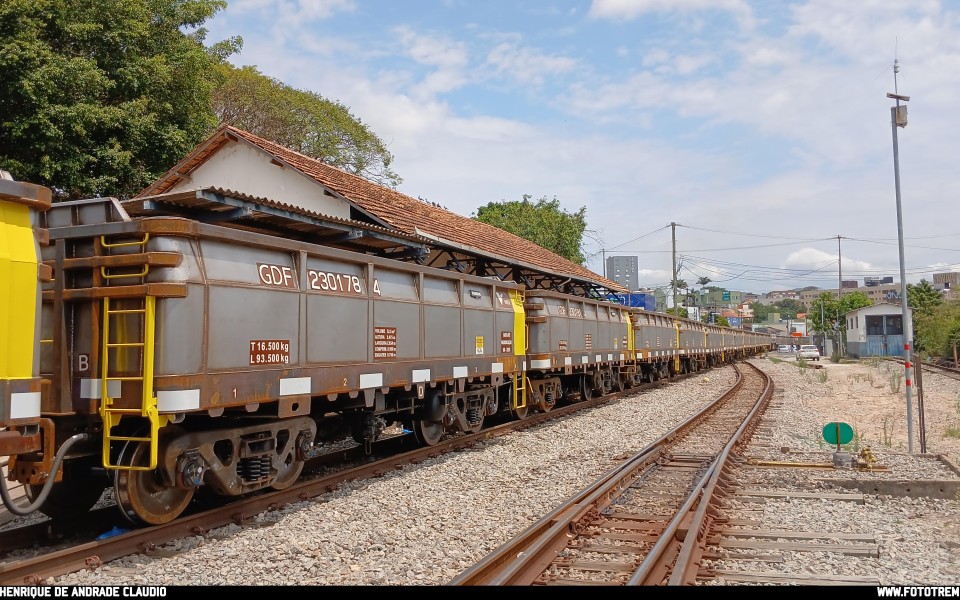 EFVM · Vagão GDF em Betim · MG