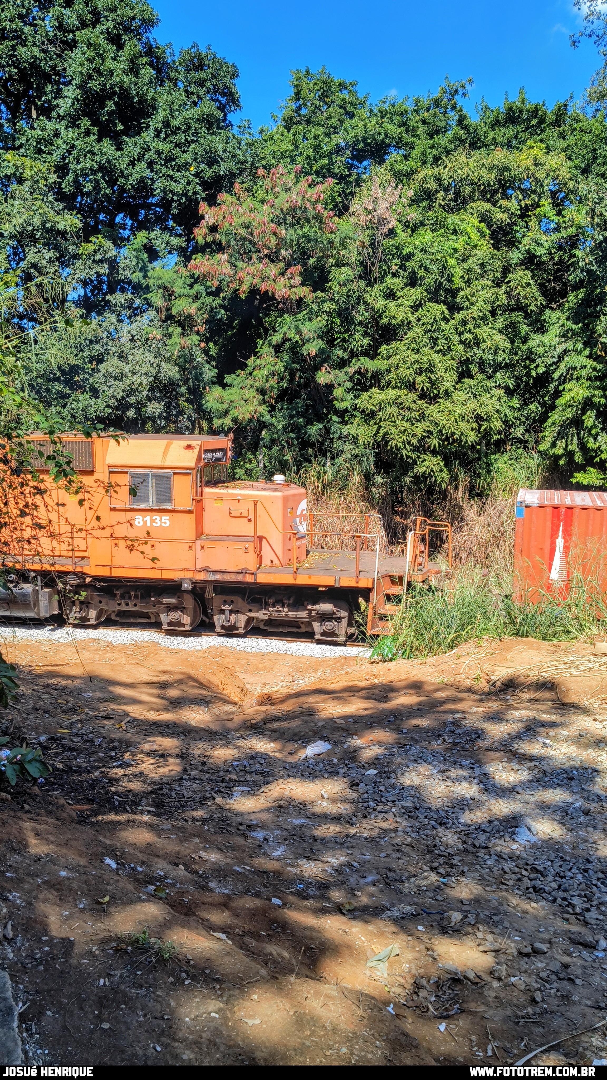 Foto Trem - FCA EMD SD40 BB 8135 em Betim - MG