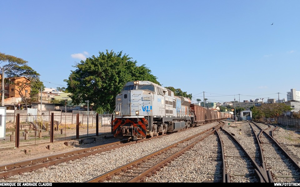 VLI · EMD SD70Ace-BB 8348 em Betim · MG