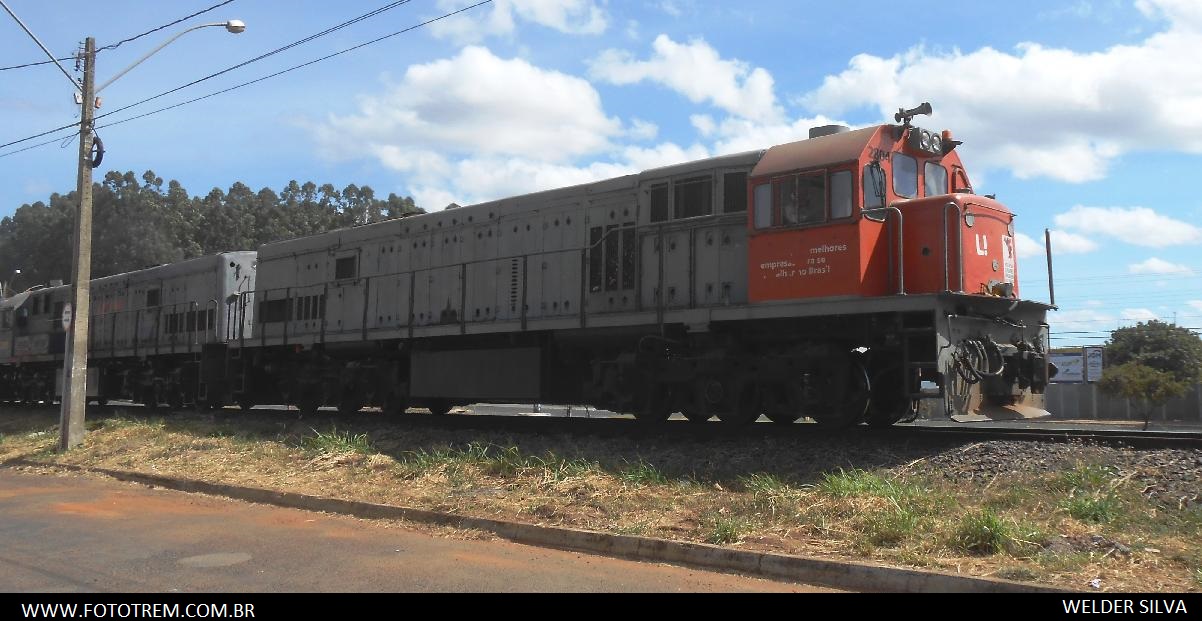 Foto Trem - VLI GE U22C 2804 em Catalão - GO