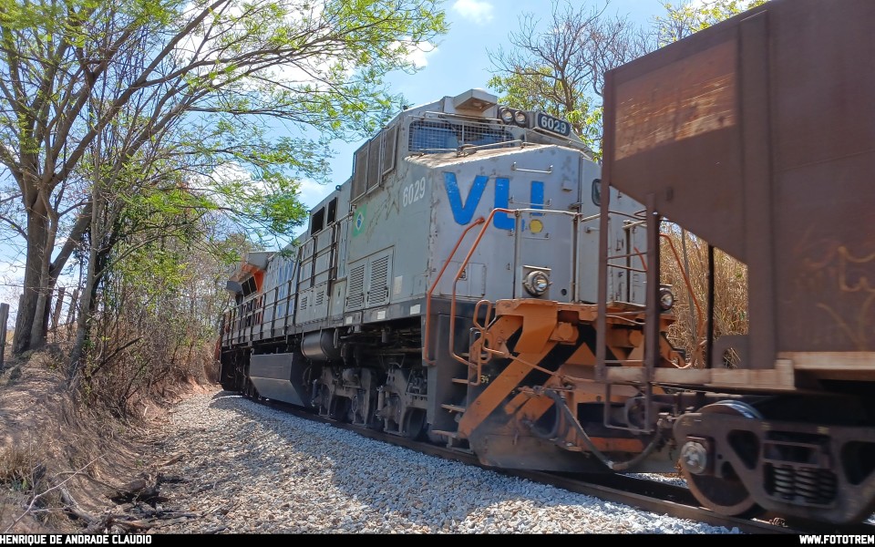 VLI · GE BB40-9WM 6029 em Itaúna · MG