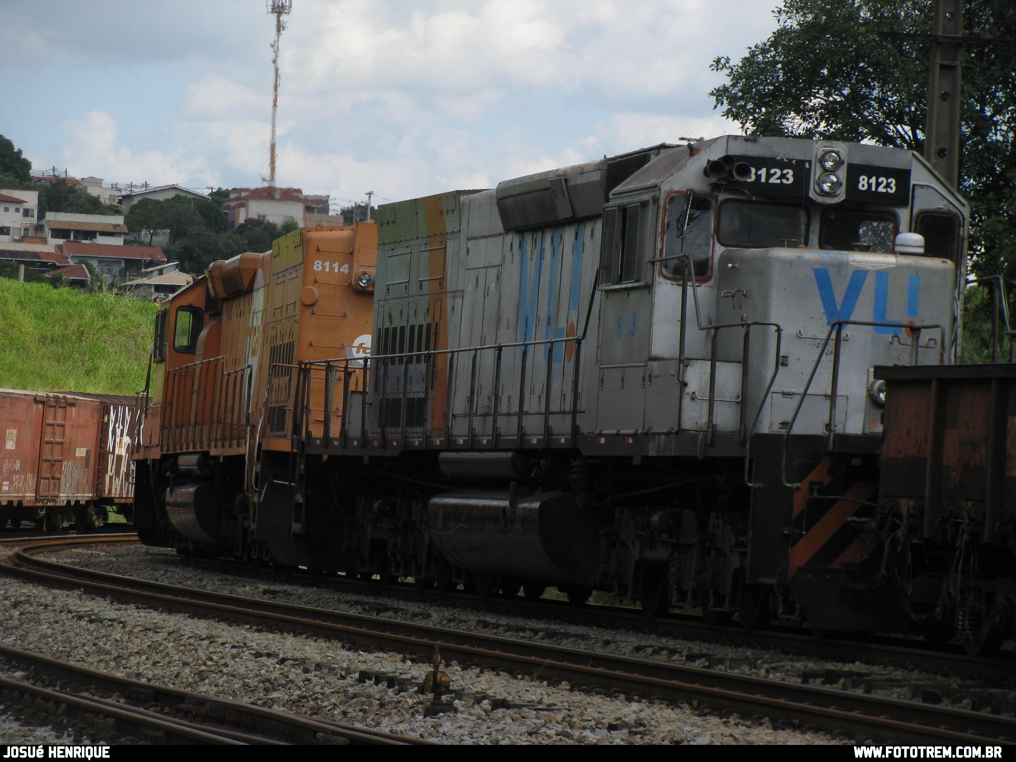 VLI EMD SD40 8123,8114 em Betim - MG