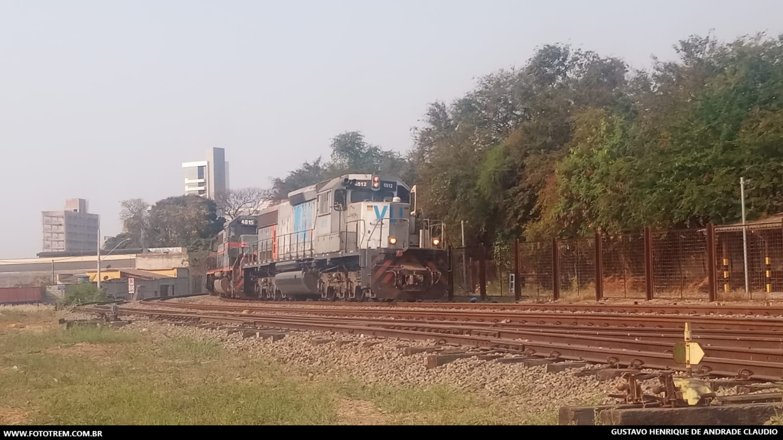 Foto Trem - VLI EMD SD40-2 BB 6512 em Betim - MG