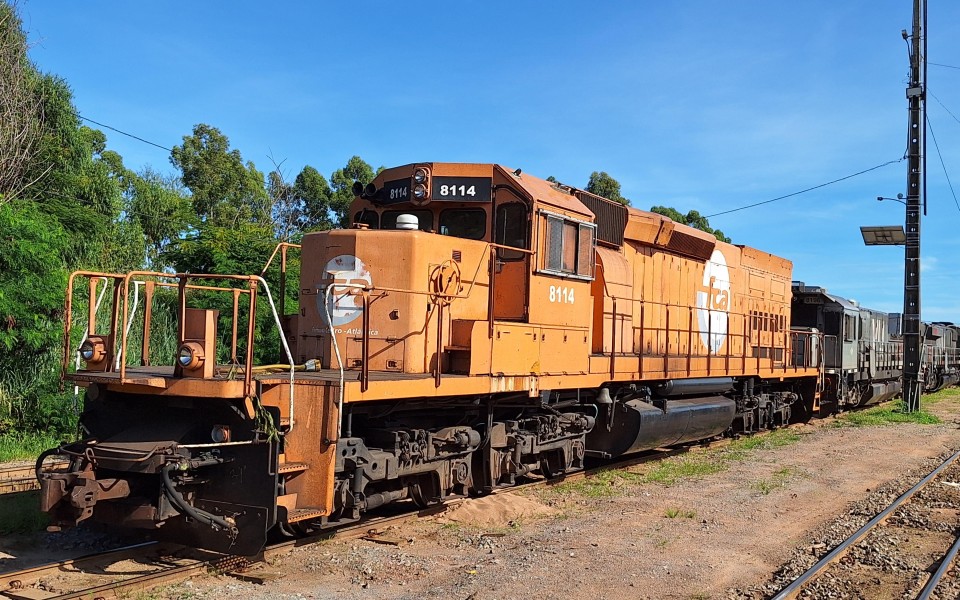 FCA · EMD SD40-T2 BB 8114 em Goiandira · GO