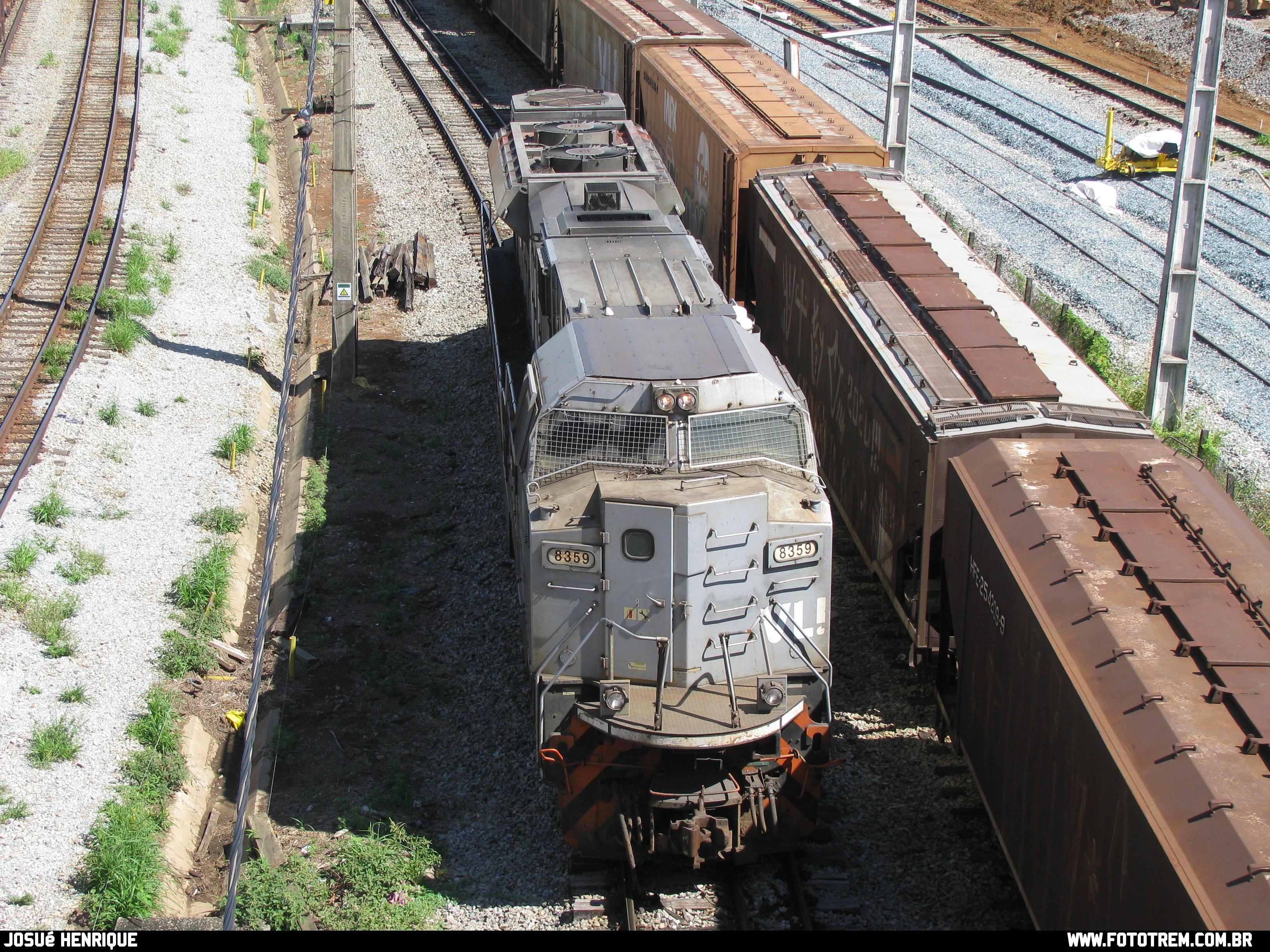 Foto Trem - VLI EMD SD70Ace-BB 8359 em Betim - MG