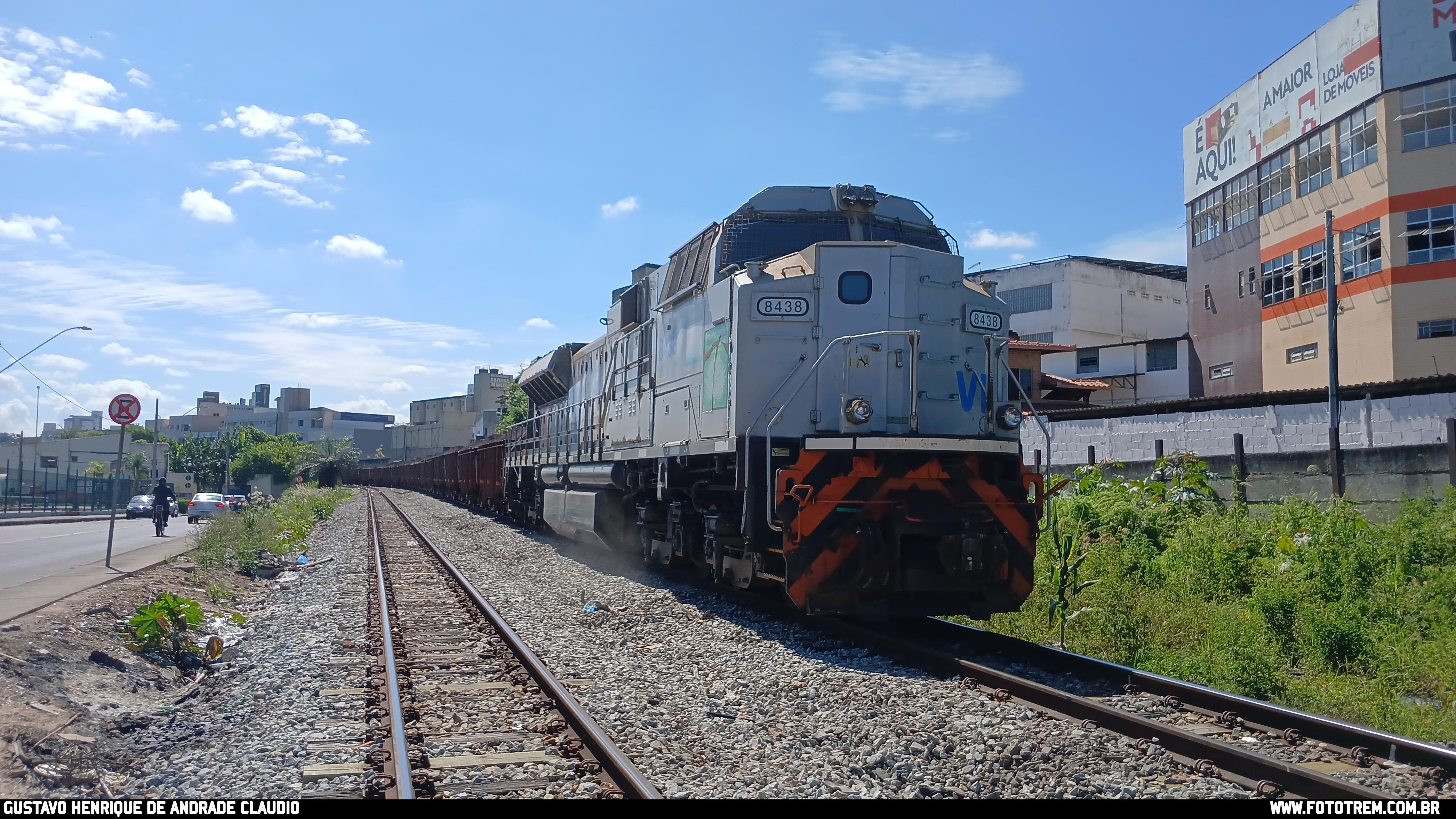 Foto Trem - VLI EMD SD70Ace-BB 8438 em Betim - MG