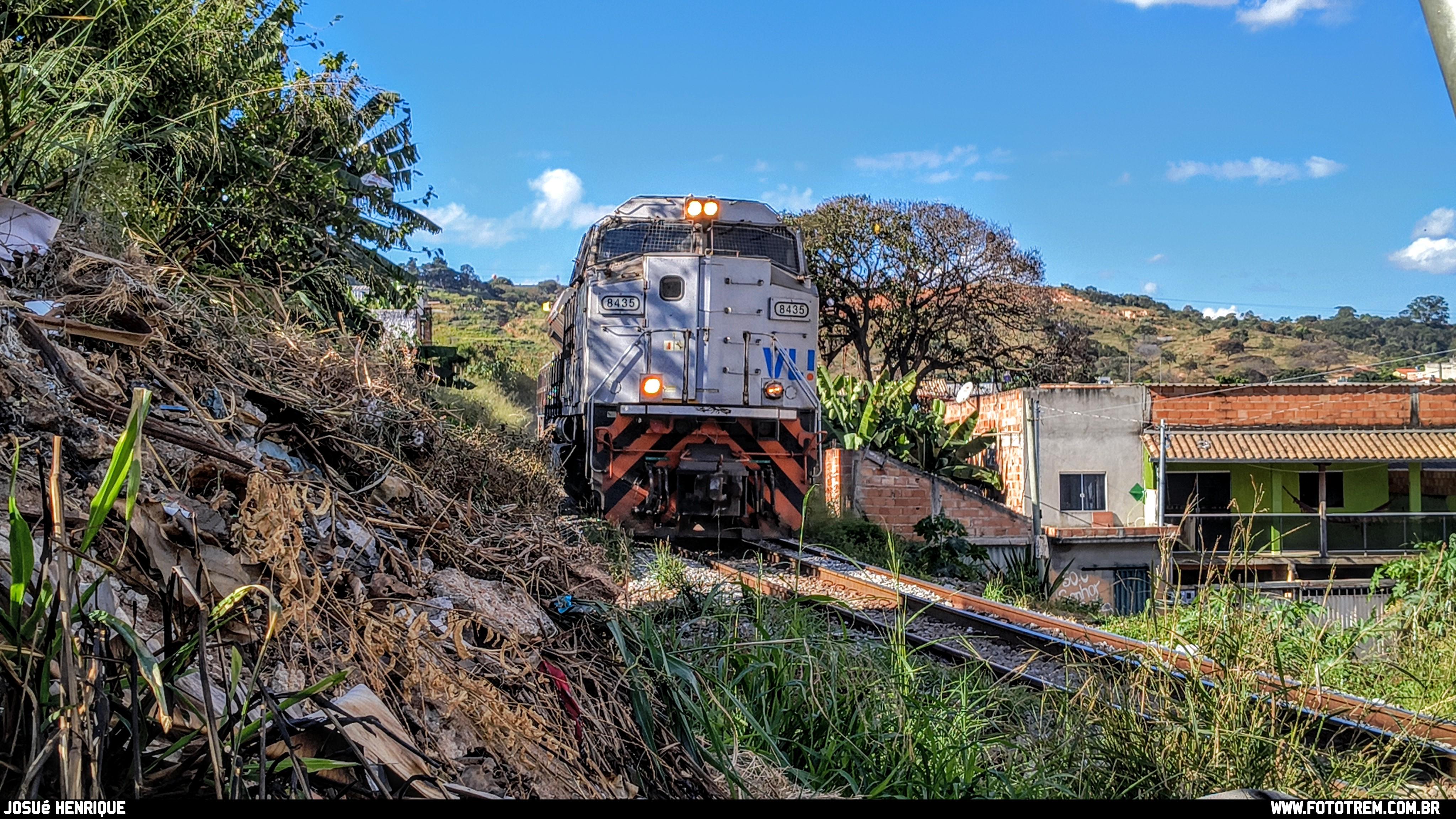 Foto Trem - VLI EMD SD70Ace-BB 8435 em Betim - MG