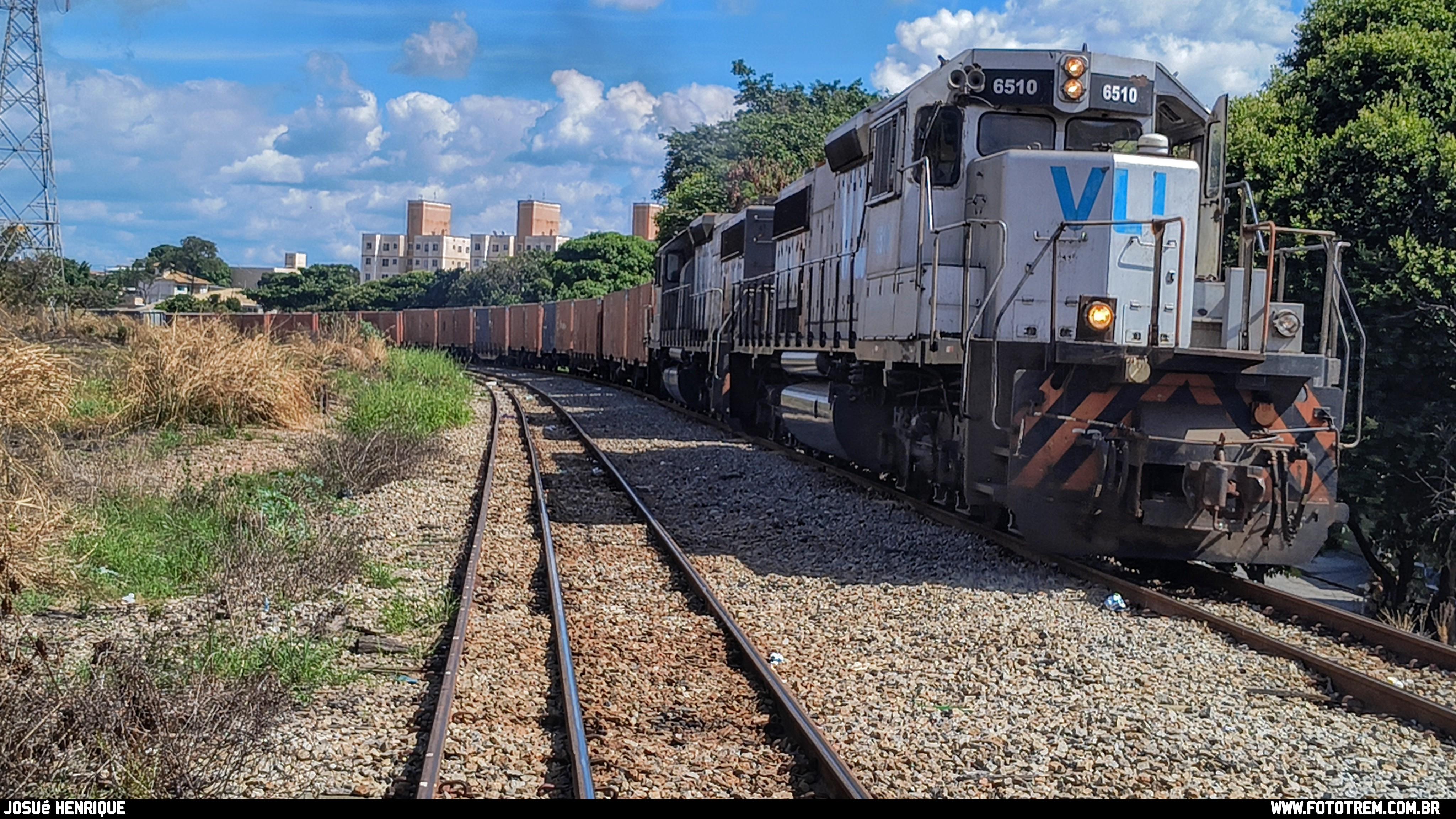 Foto Trem - VLI EMD SD40 BB 6510 em Betim - MG