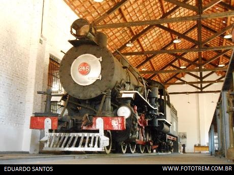 EFG - Estrada de Ferro Goyaz Ten Wheeler 246 em Pires do Rio - GO