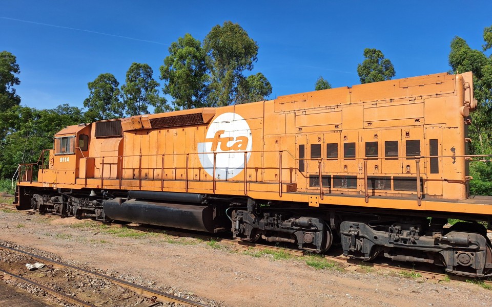 FCA · EMD SD40-T2 BB 8114 em Goiandira · GO