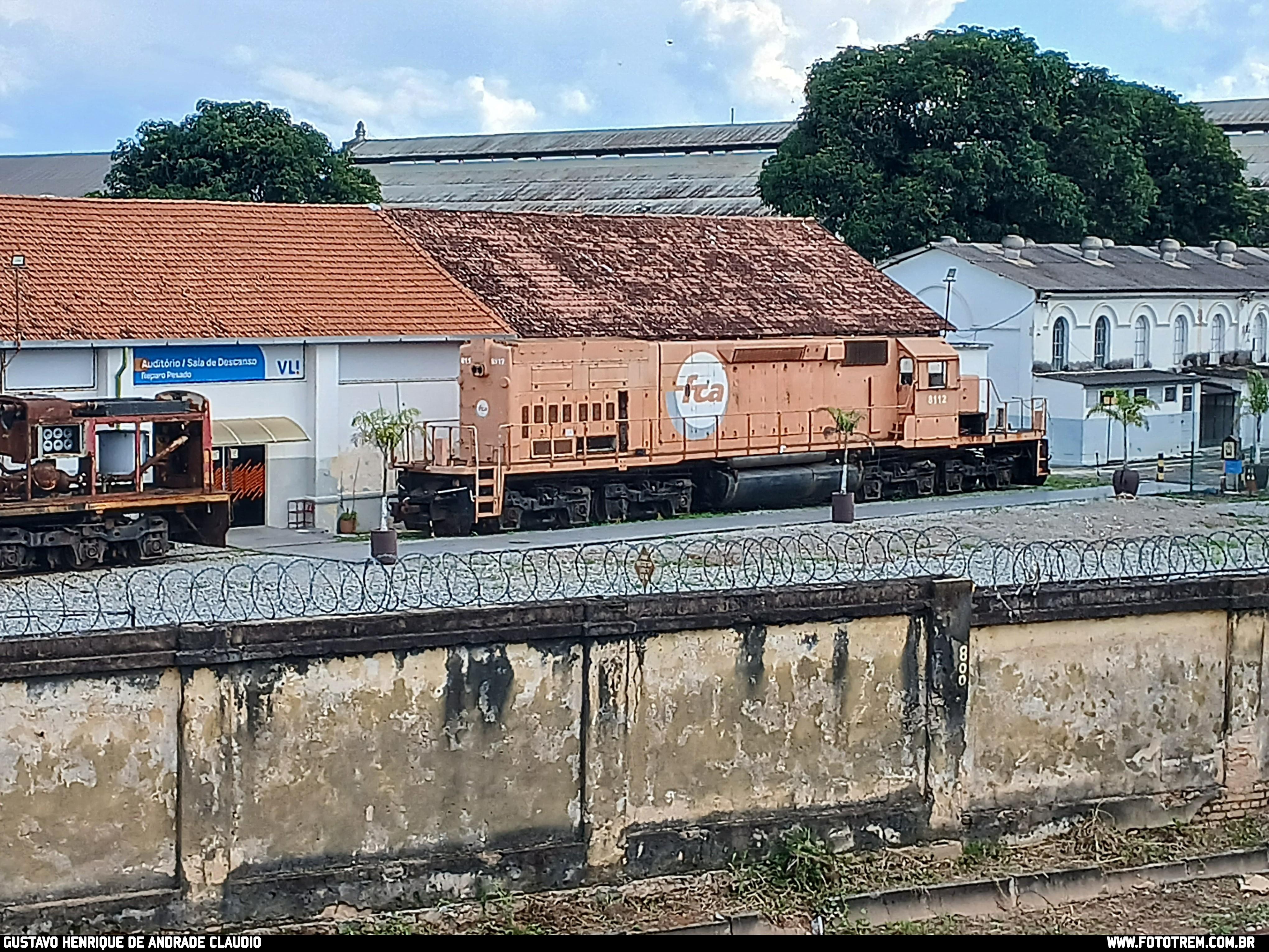 VLI EMD SD40-2 BB 8112 em Betim - MG