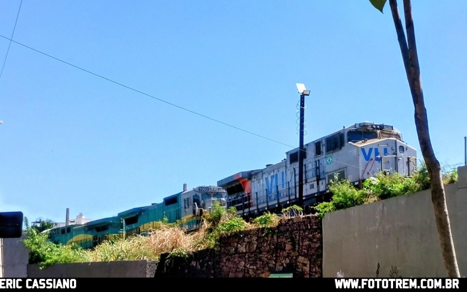 VLI · GE DASH 9-40BBW 6095 em Belo Horizonte · MG
