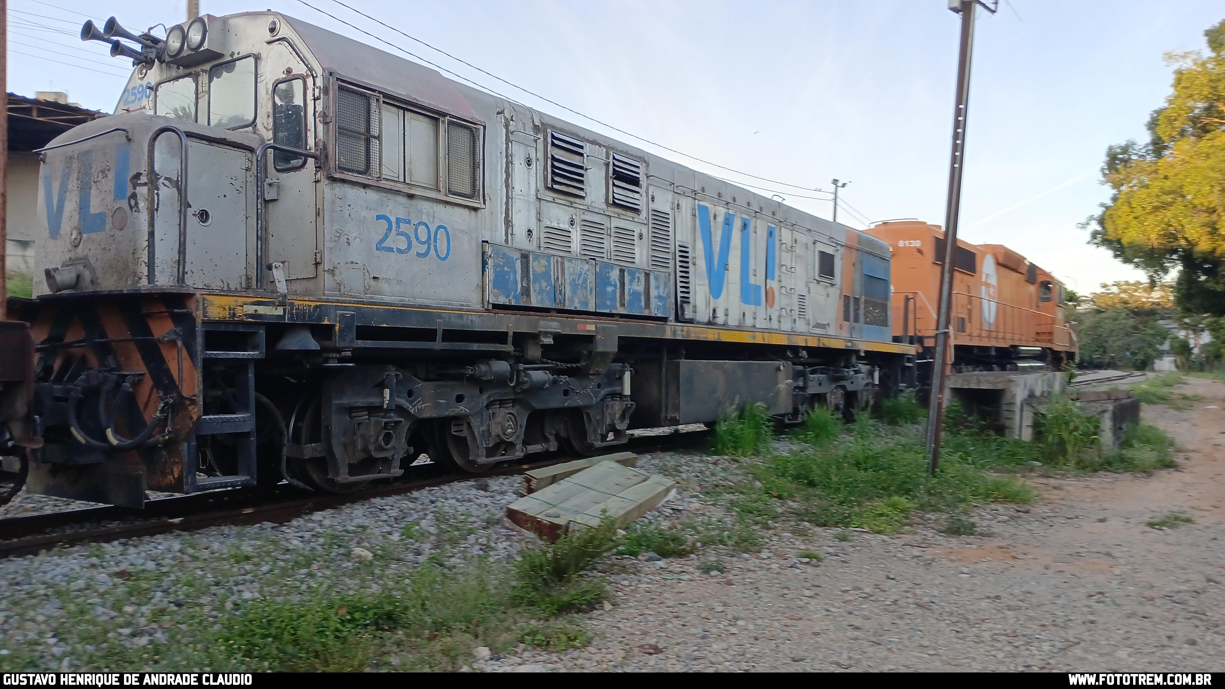 Foto Trem - VLI GE U20C 2590 em Divinópolis - MG