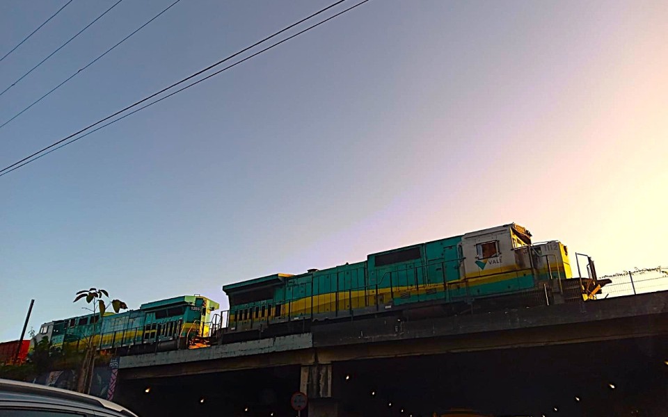 EFVM · GE DASH-9M 1112 em Belo Horizonte · MG