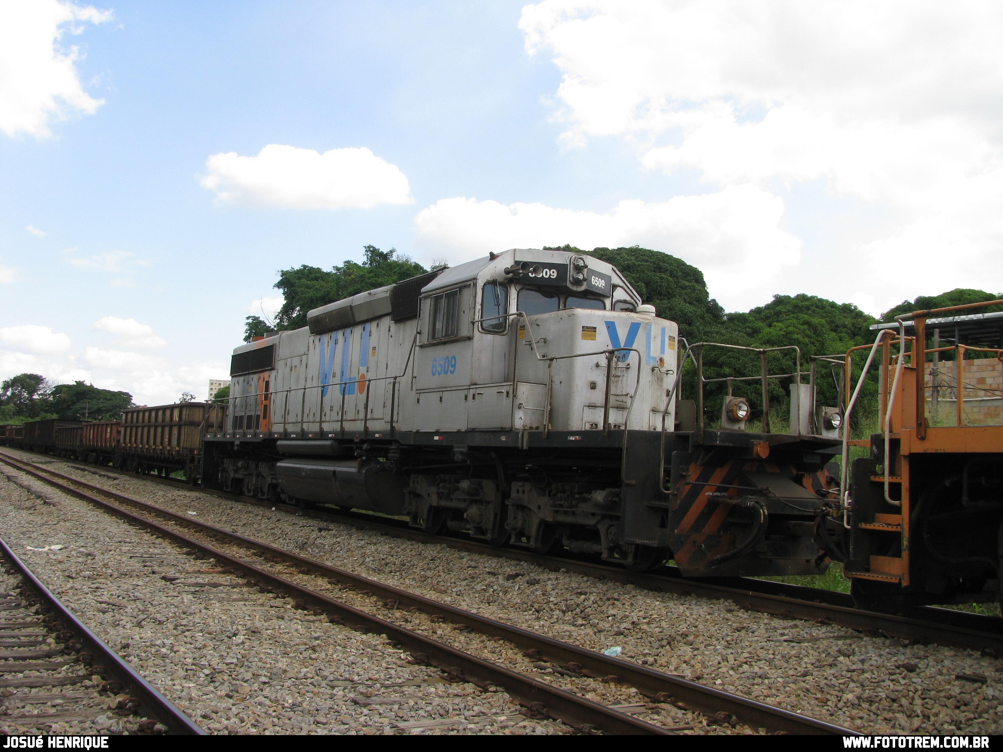 VLI EMD SD40 6509 em Betim - MG