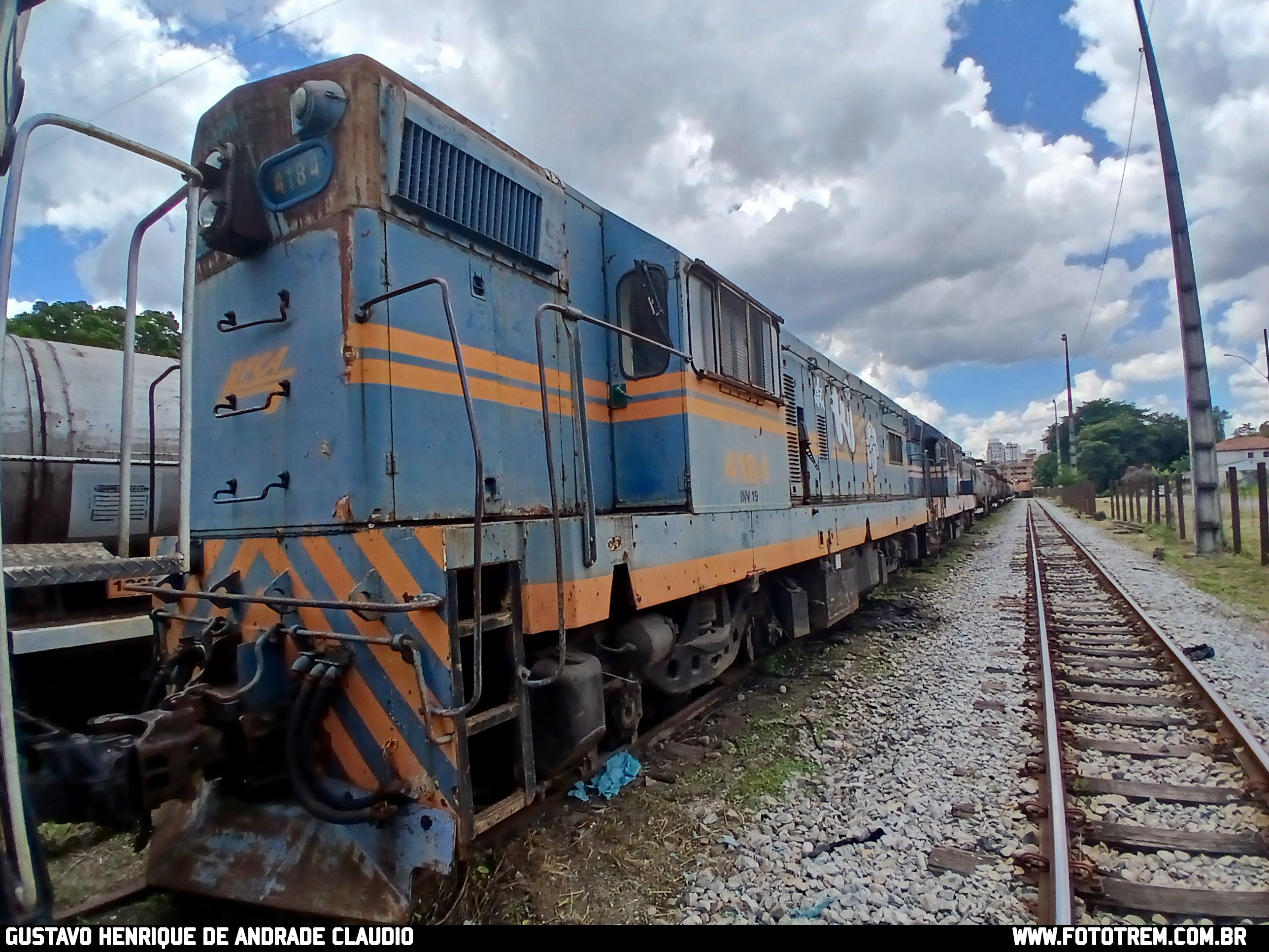 Foto Trem - FCA EMD GM G12 4184 em Divinópolis - MG