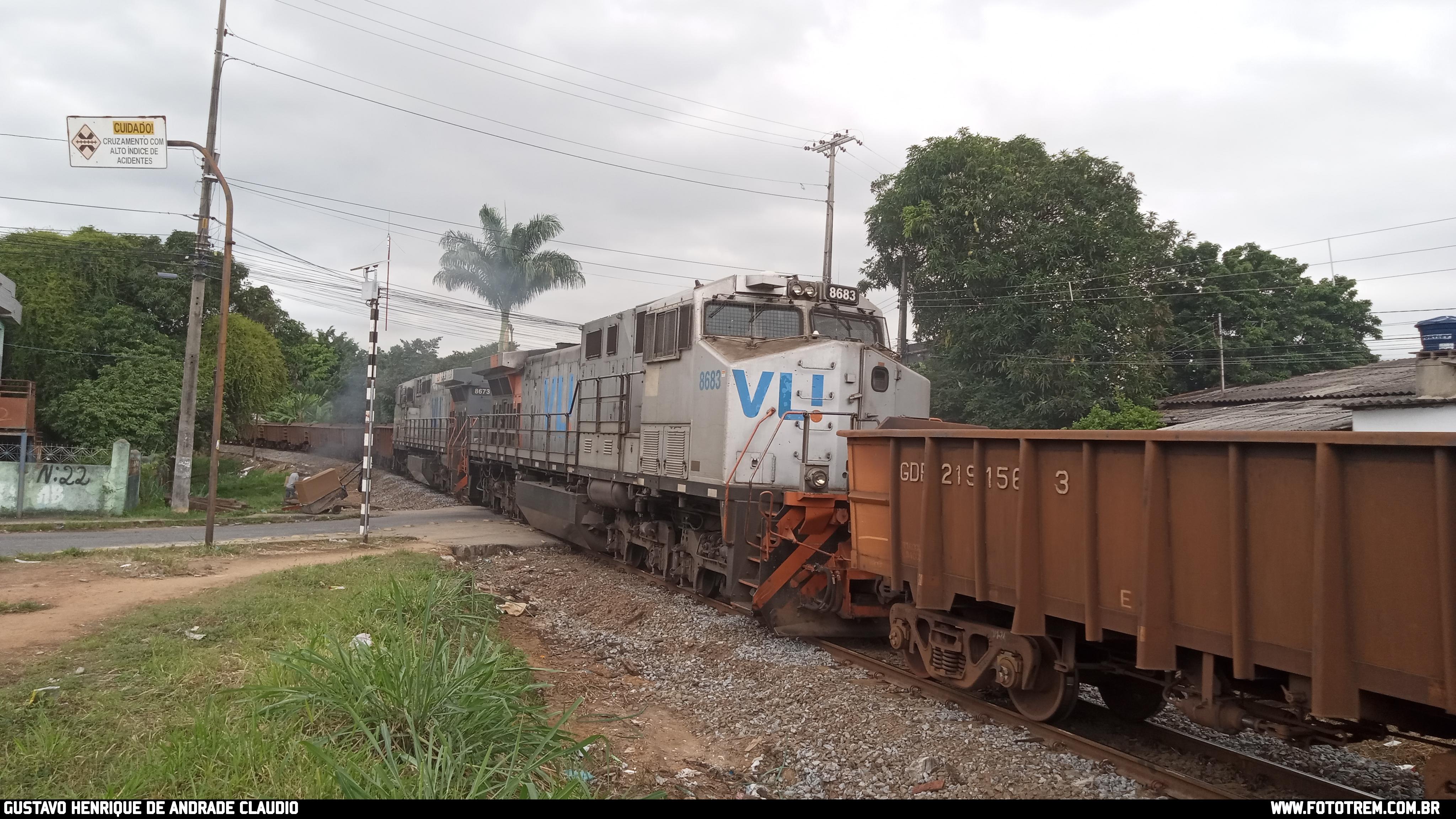 Foto Trem - VLI GE BB40-9WM 8683 em Betim - MG