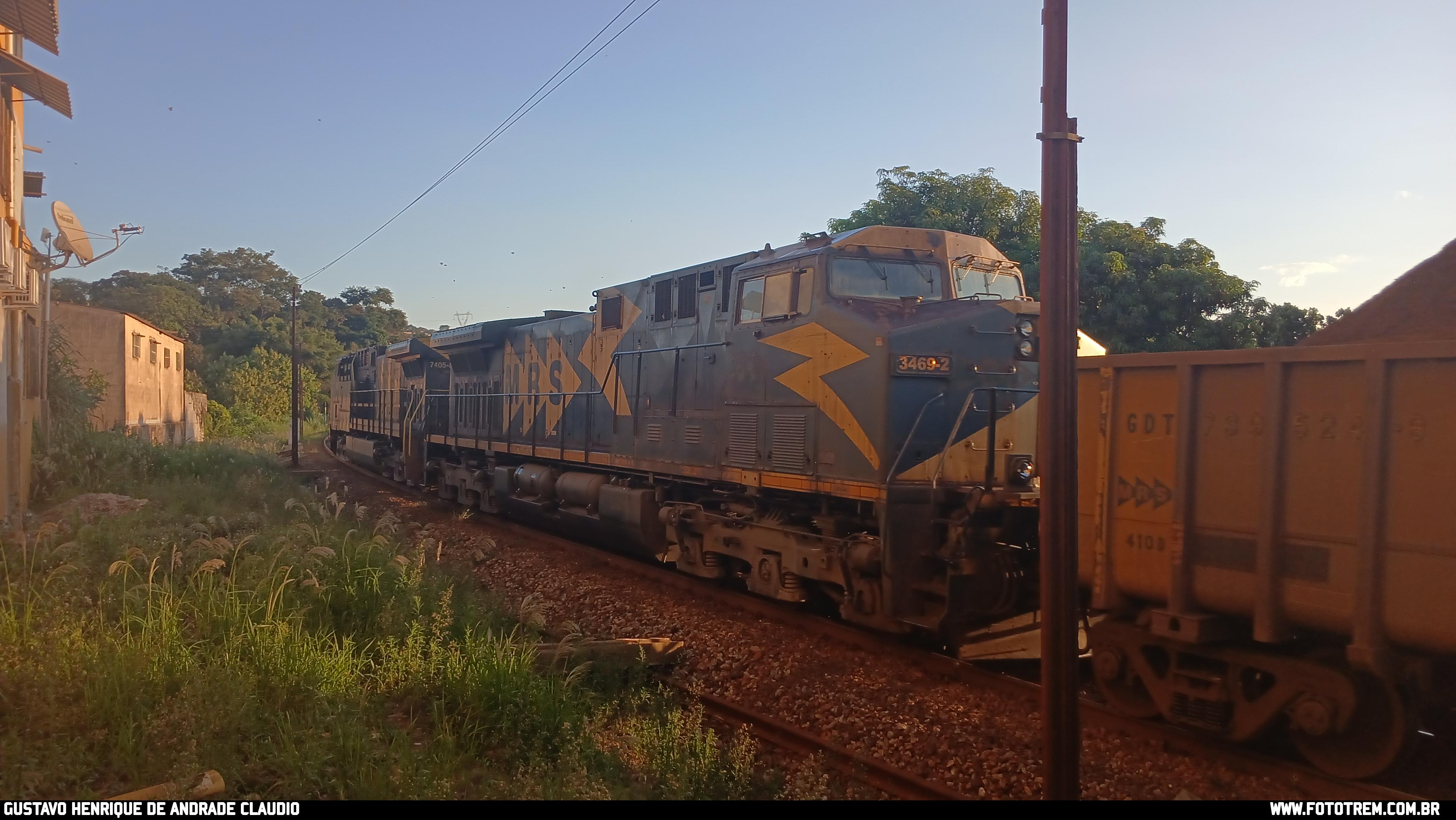 MRS GE AC44i 3469-2 em Mário Campos - MG