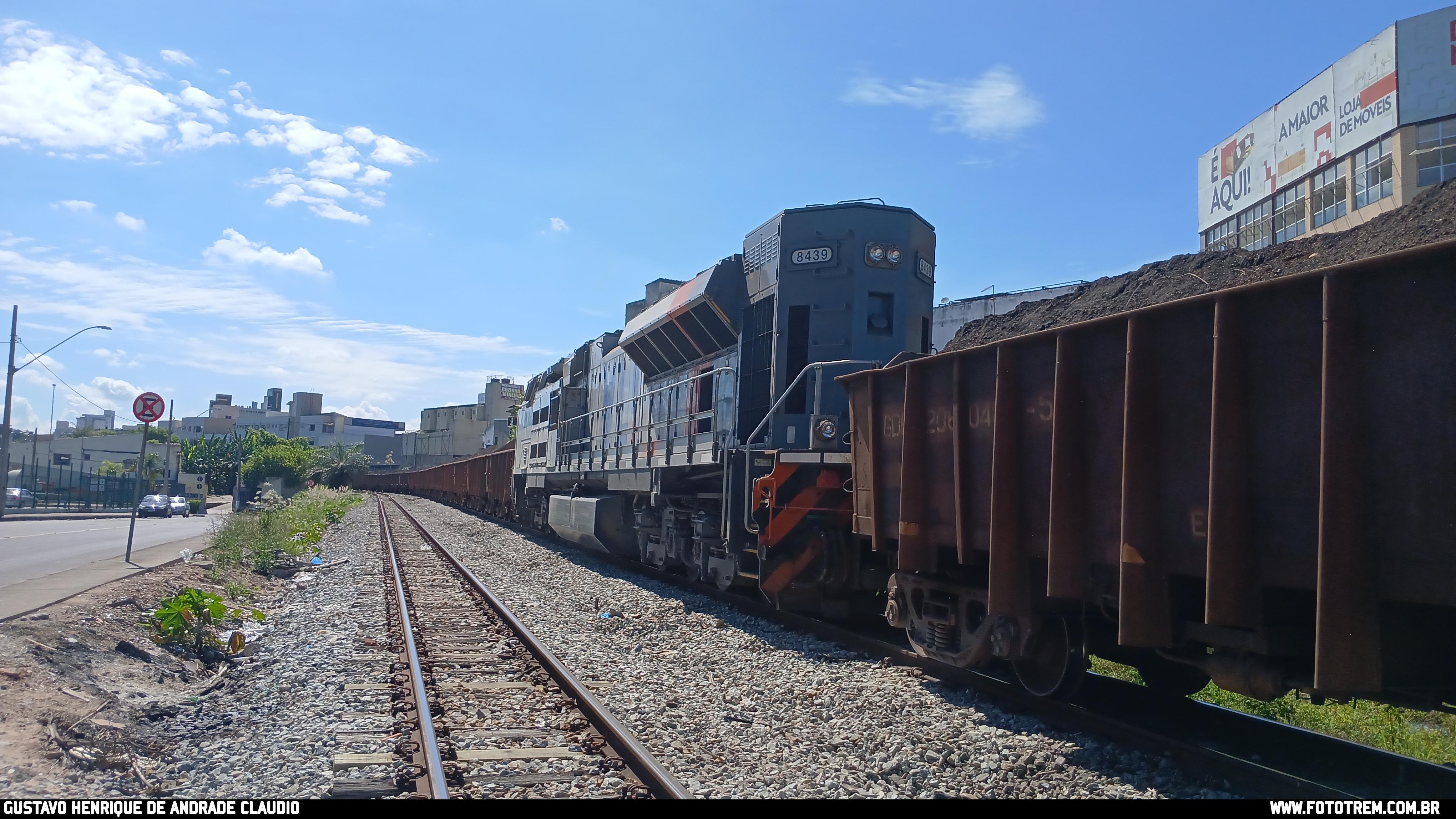 Foto Trem - VLI EMD SD70Ace-BB 8439 em Betim - MG