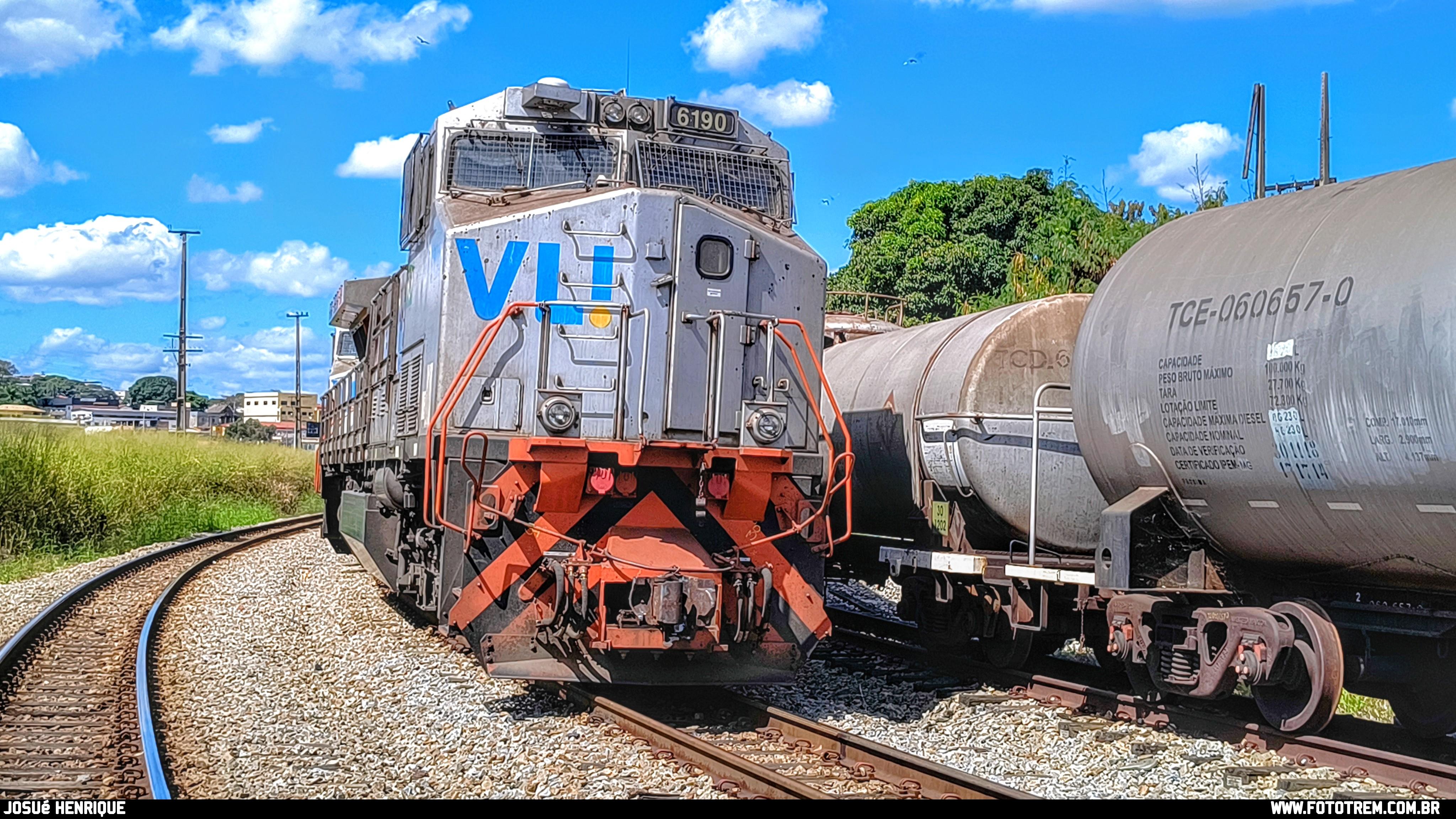 Foto Trem - VLI GE DASH 9-40BBW 6190 em Betim - MG